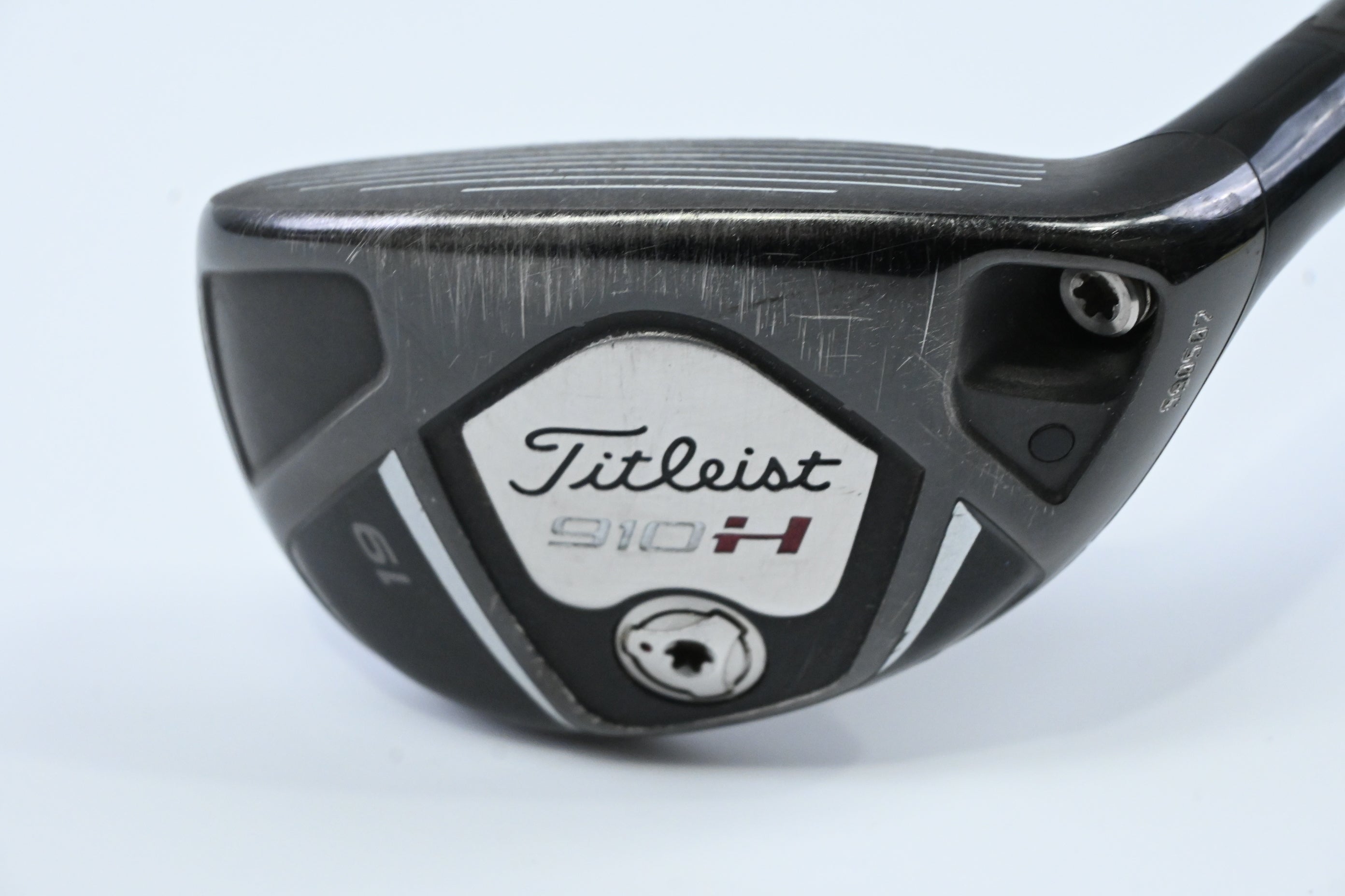 Titleist 910H #3 Hybrid / 19 Degree / Regular Flex Aldila Voodoo SVS8 Shaft
