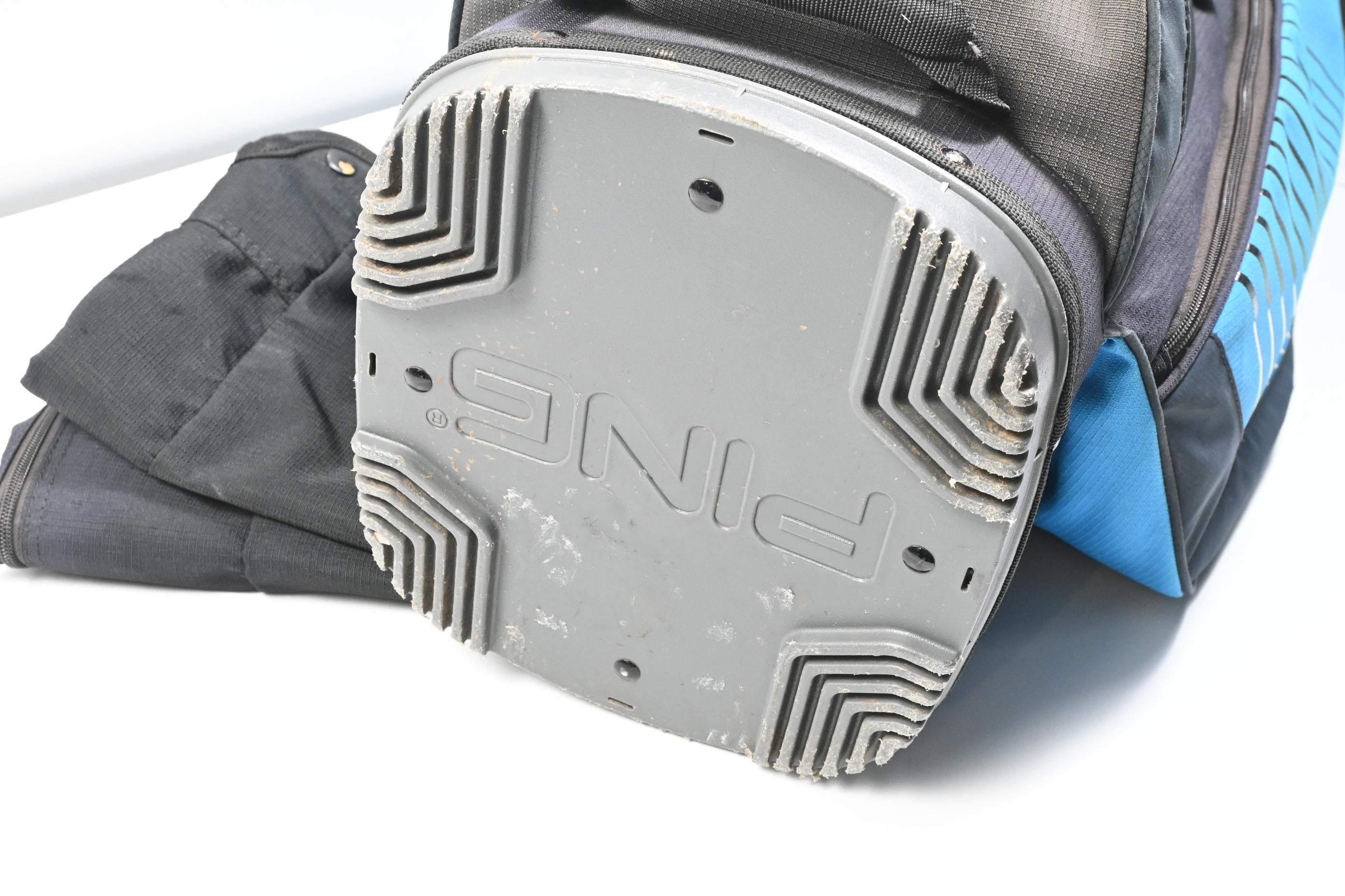 Ping Traverse Carry Bag / 14-Way Divider / Black, Blue