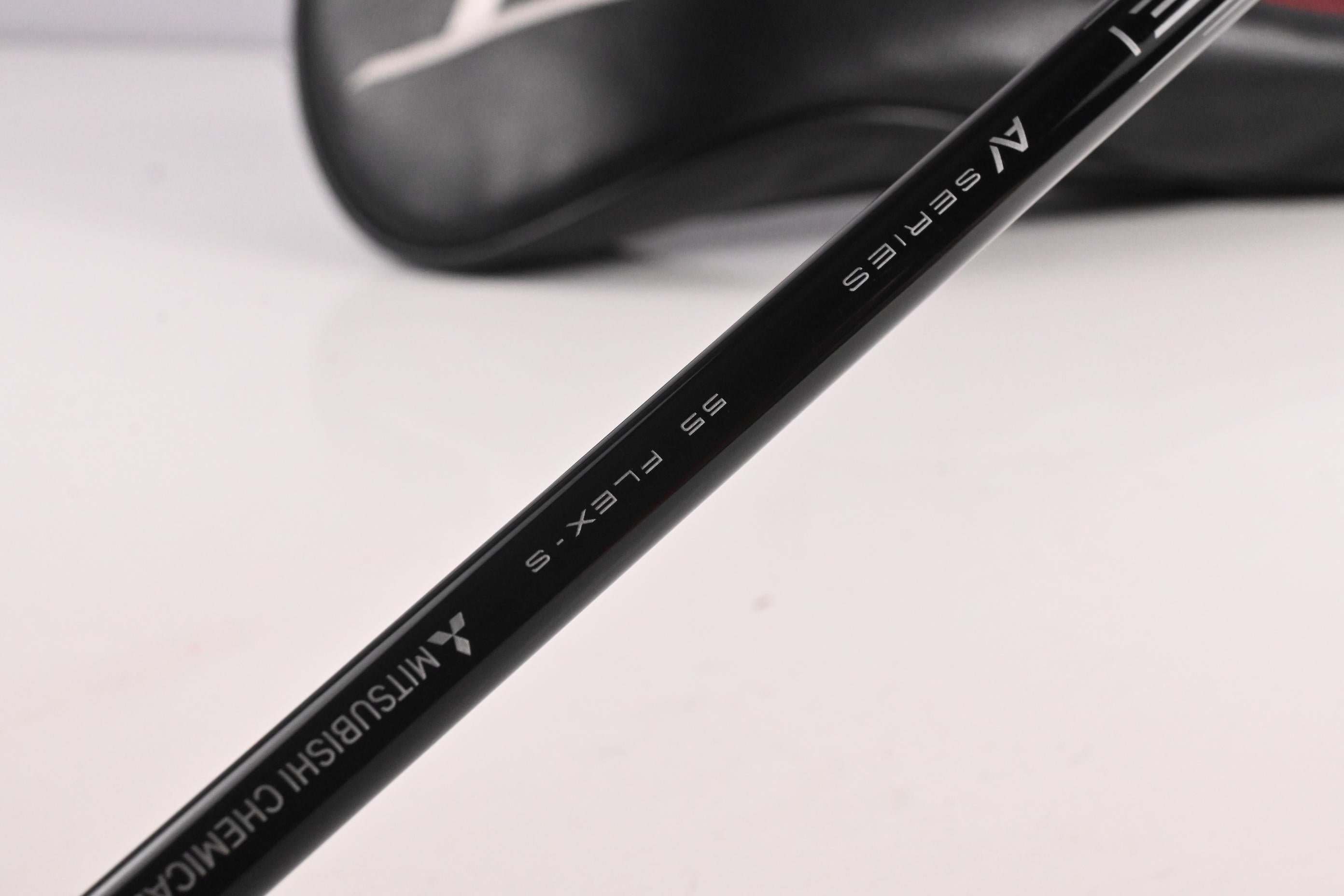 Titleist TSR2 Driver / 10 Degree / Stiff Flex Tensei AV Blue 55 Shaft