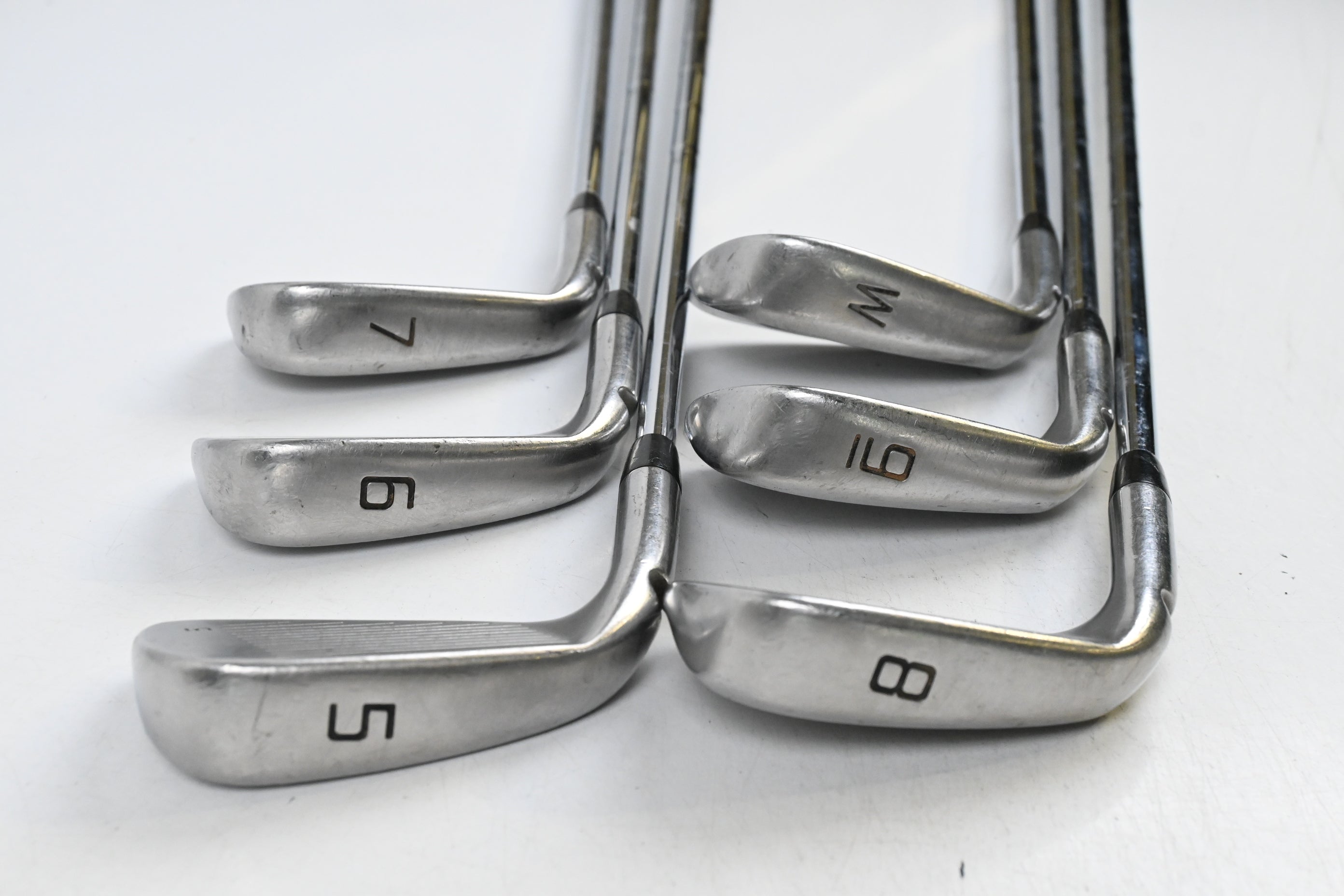 Ping i-Series E1 Irons / 5-PW / Silver Dot / Stiff Flex Dynamic Gold S300 Shafts