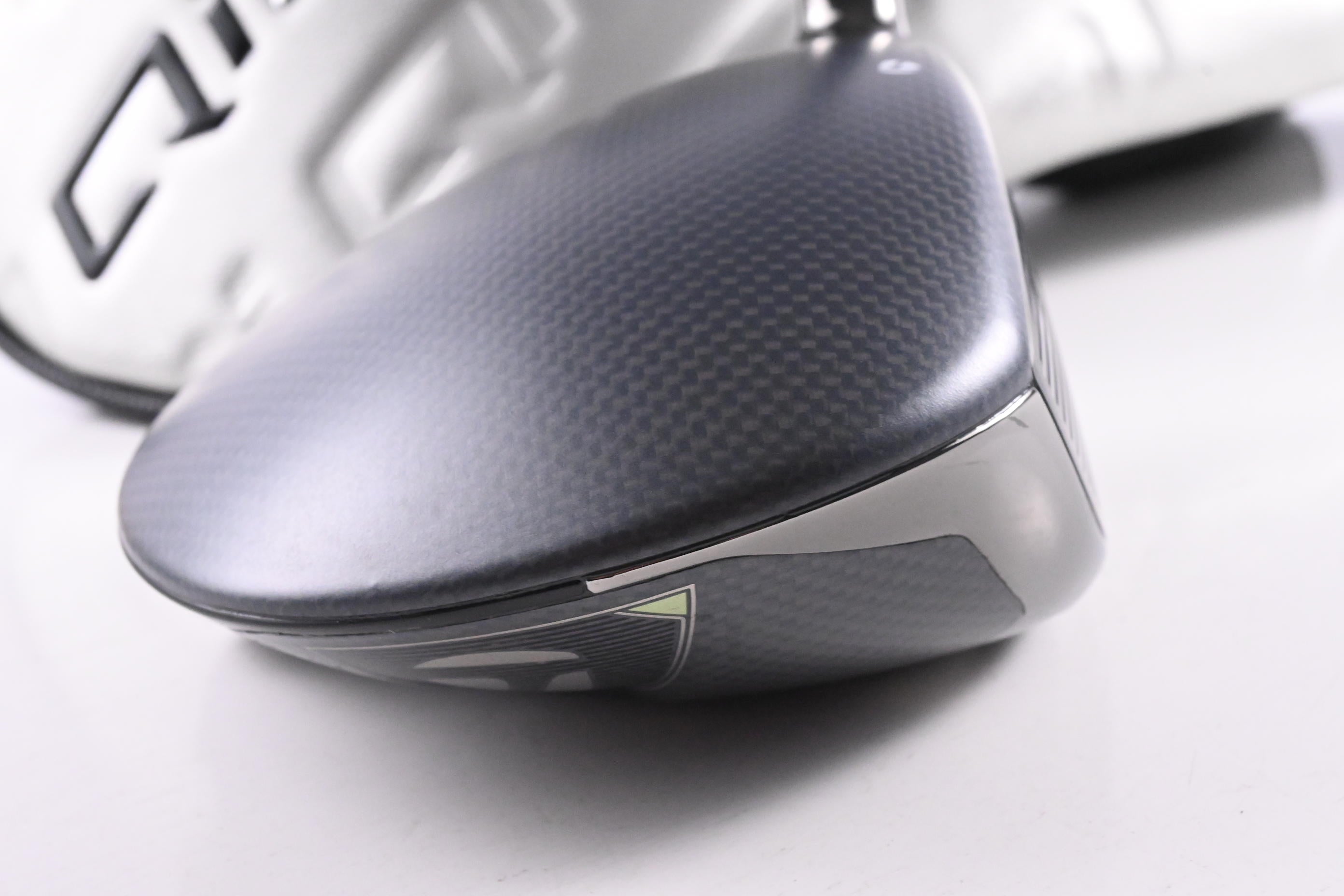 Taylormade Qi35 LS Driver / 9 Degree / Stiff Flex Fujikura Ventus Blue 5 Shaft