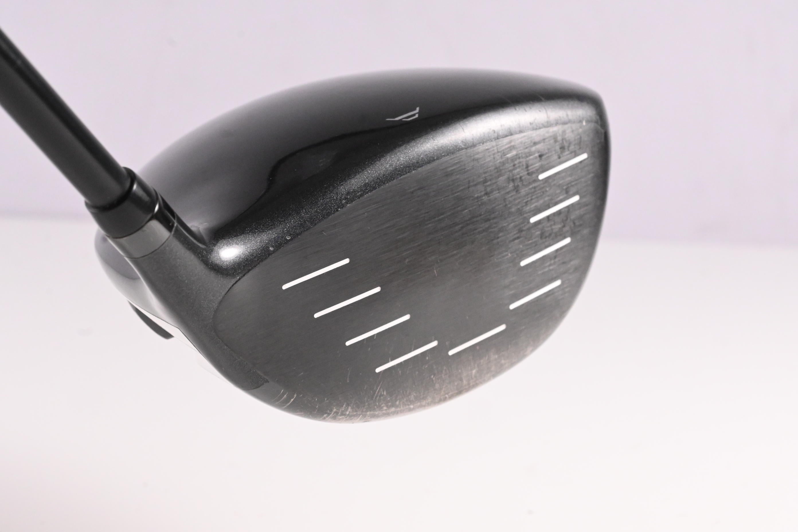 Wilson Launch Pad Driver / 10.5 Degree / Regular Flex UST Mamiya Helium 46 Shaft
