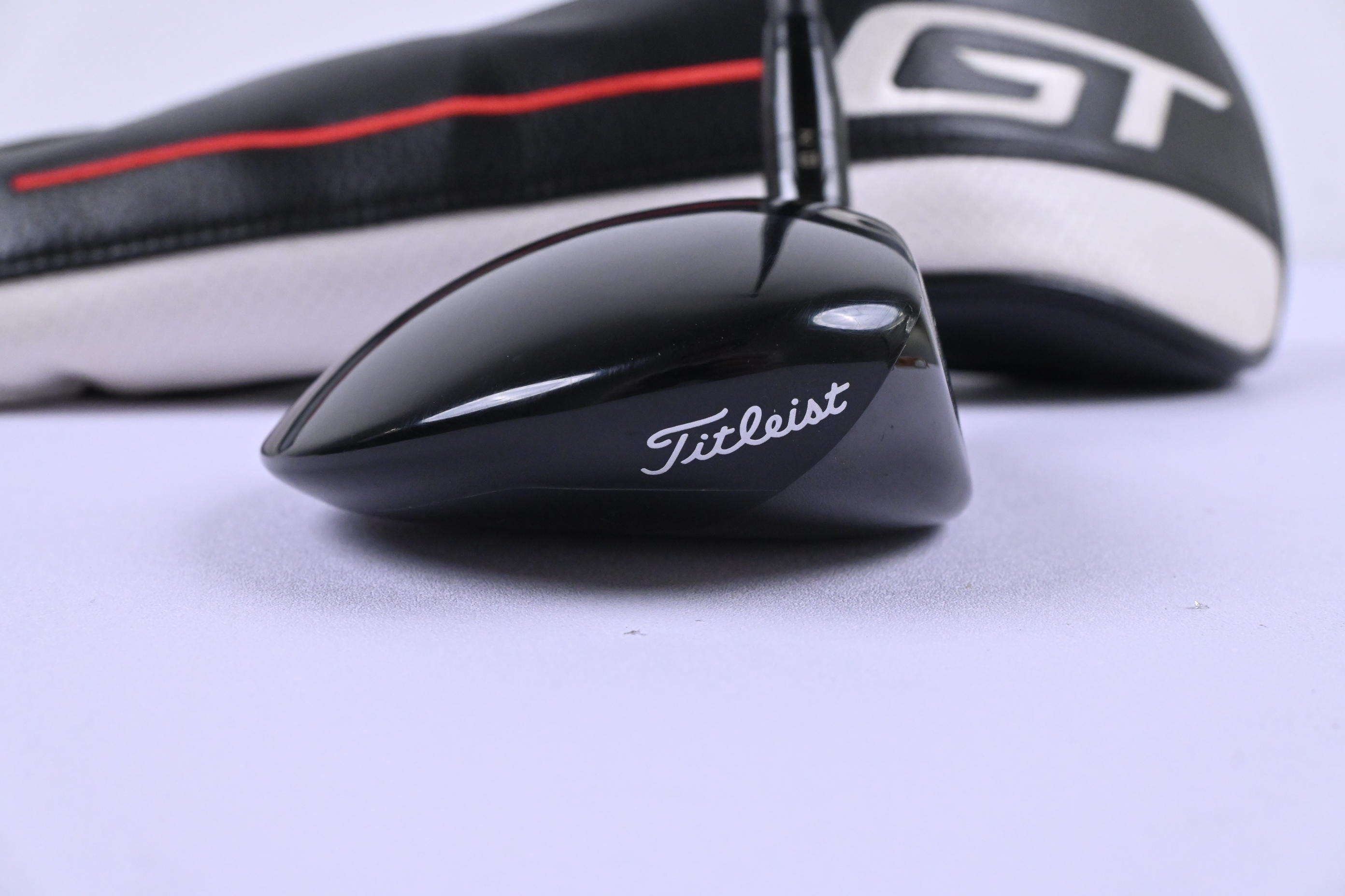 Titleist GT2 #3 Wood / 13.5 Degree / Regular Flex HZRDUS Gen5 Black 70 Shaft