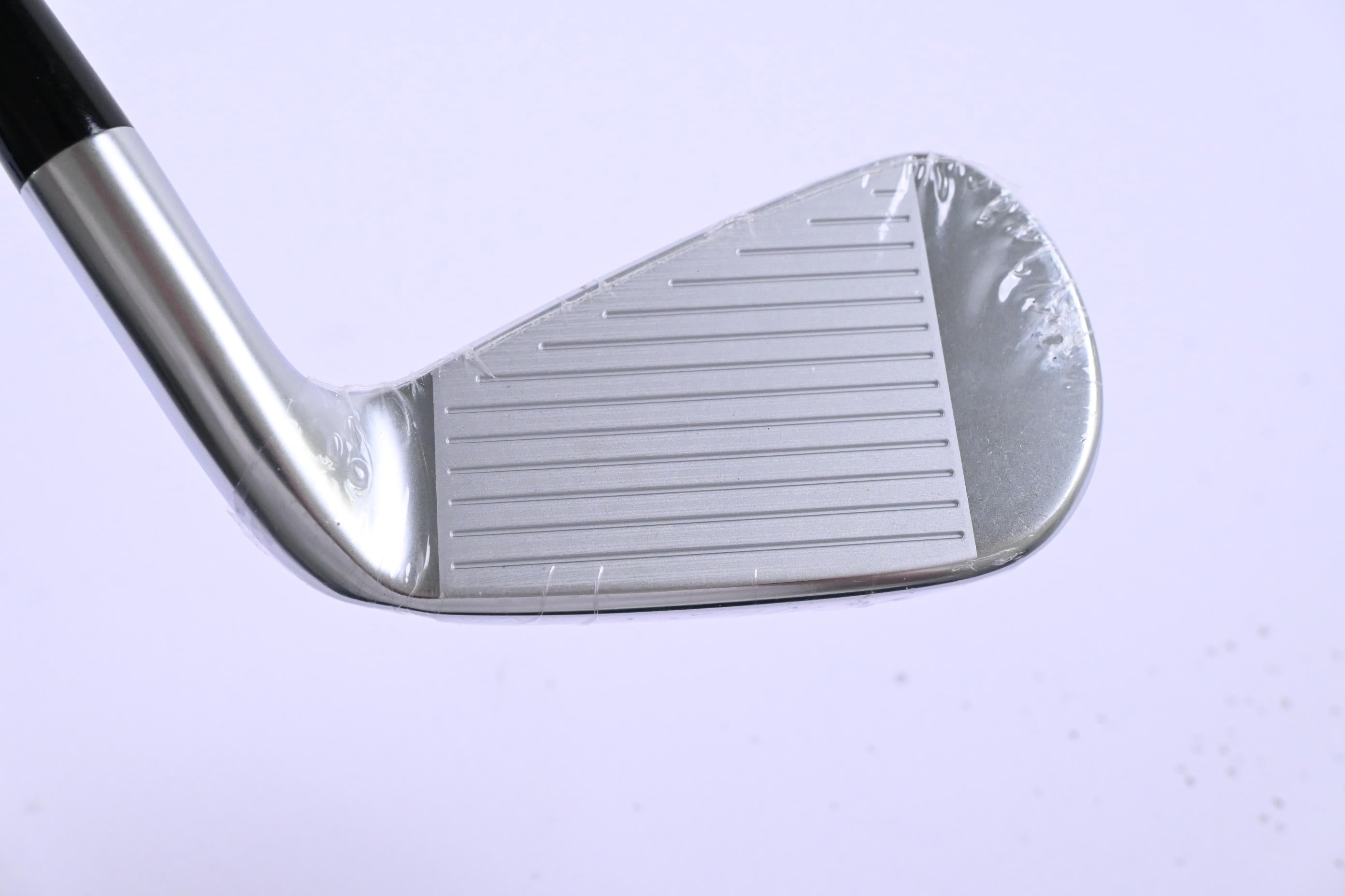 Left Hand Srixon ZXiU #4 Iron / 23 Degree / Regular Flex MMT Black 80 Shaft
