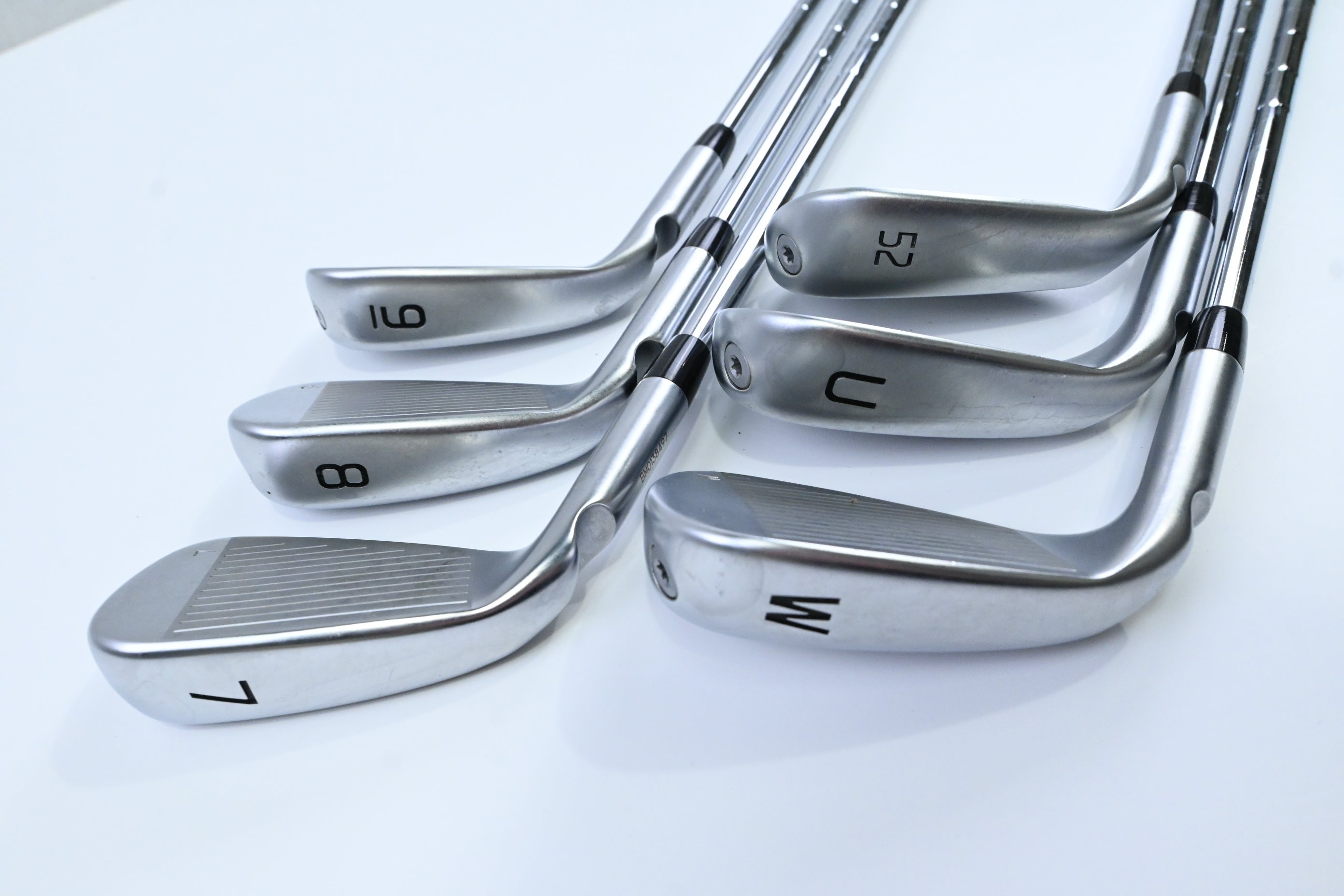 Ping G440 Irons / 7-PW+UW+52° / Red Degree / Red Dot / Regular Flex KBS Tour 110
