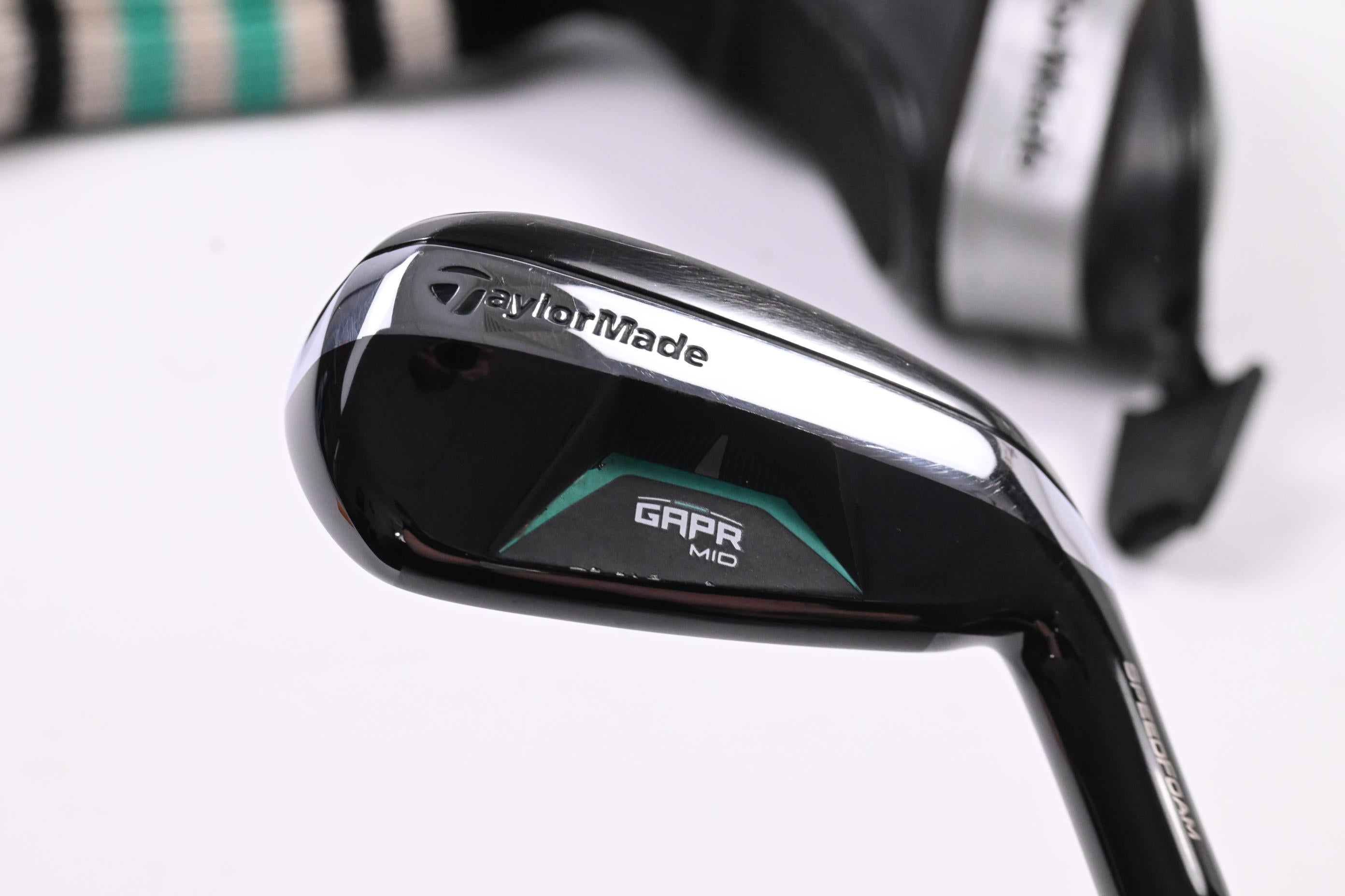Taylormade GAPR Mid #3 Hybrid / 18 Degree / X-Flex KBS Hybrid 80 Shaft