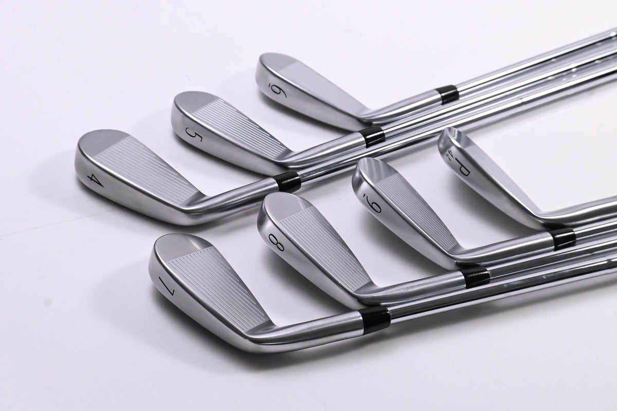 Titleist T150 2025 Irons / 4-PW / X-Flex True Temper AMT White Shafts