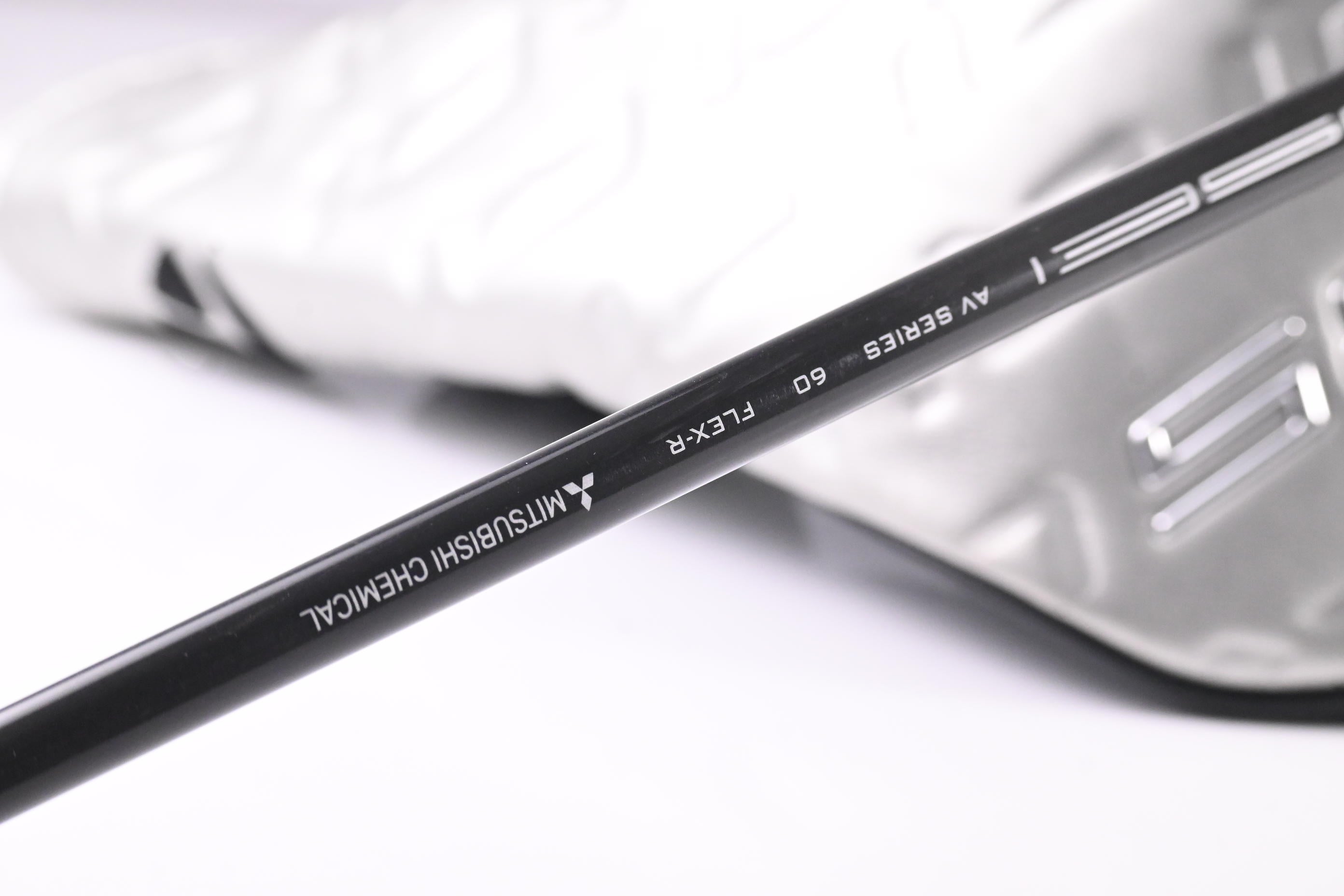 Taylormade Qi35 Driver / 9 Degree / Regular Flex Tensei AV RAW Blue 60 Shaft