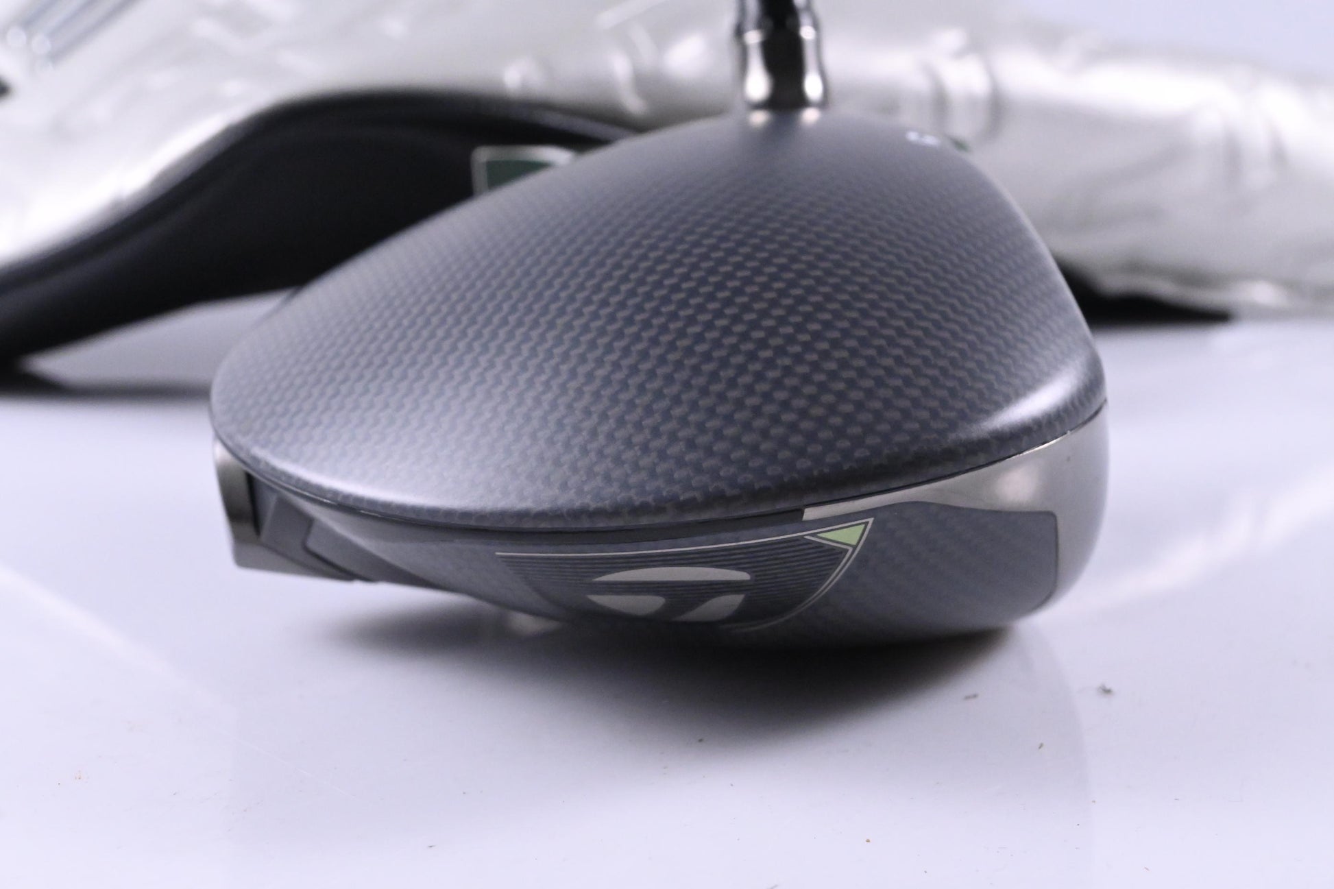 Taylormade Qi35 LS Driver / 9 Degree / Stiff Flex Fujikura Airspeeder 50 Shaft