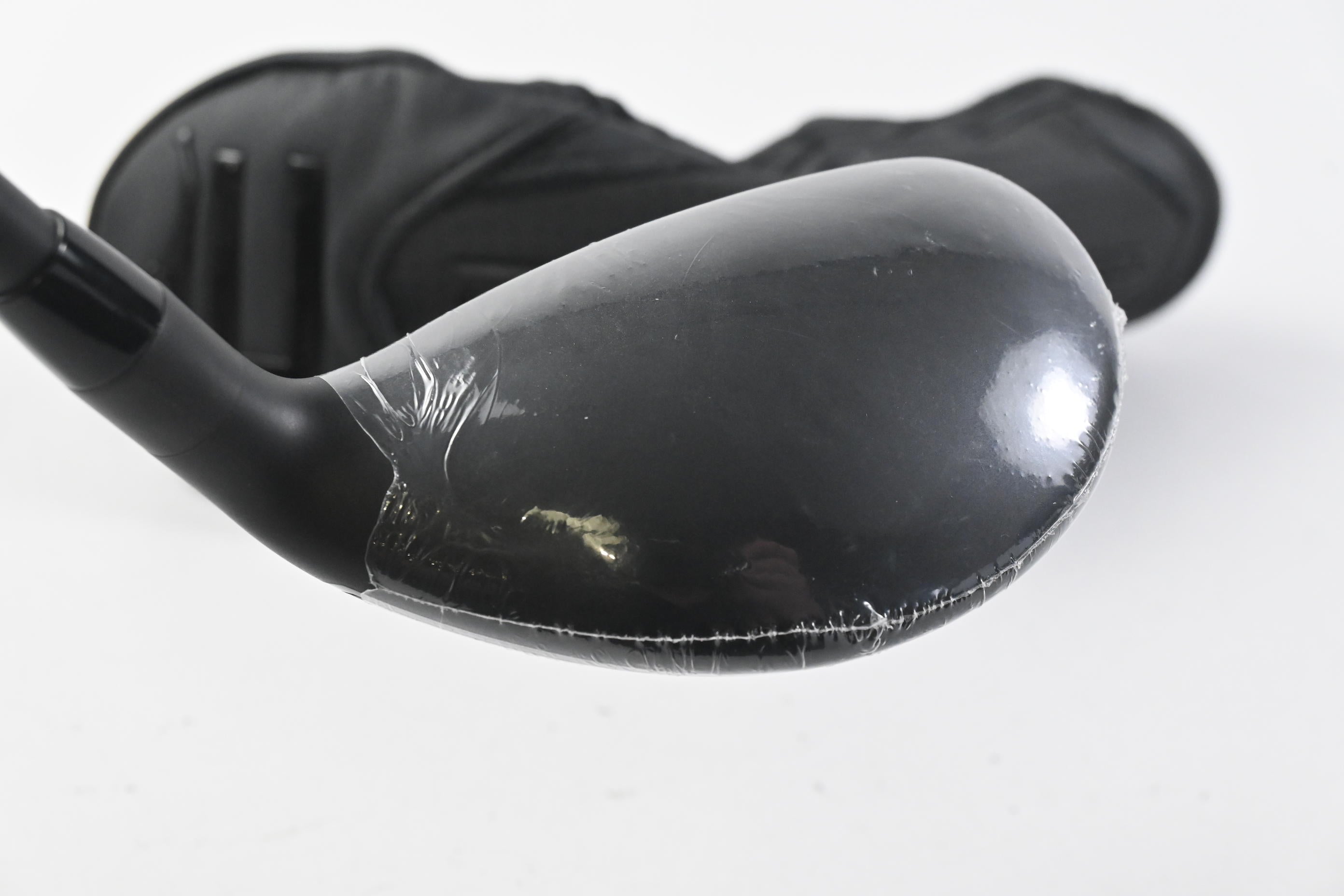 Cobra Darkspeed #4 Hybrid / 21 Degree / Regular Flex KBS PGI 75 Shaft