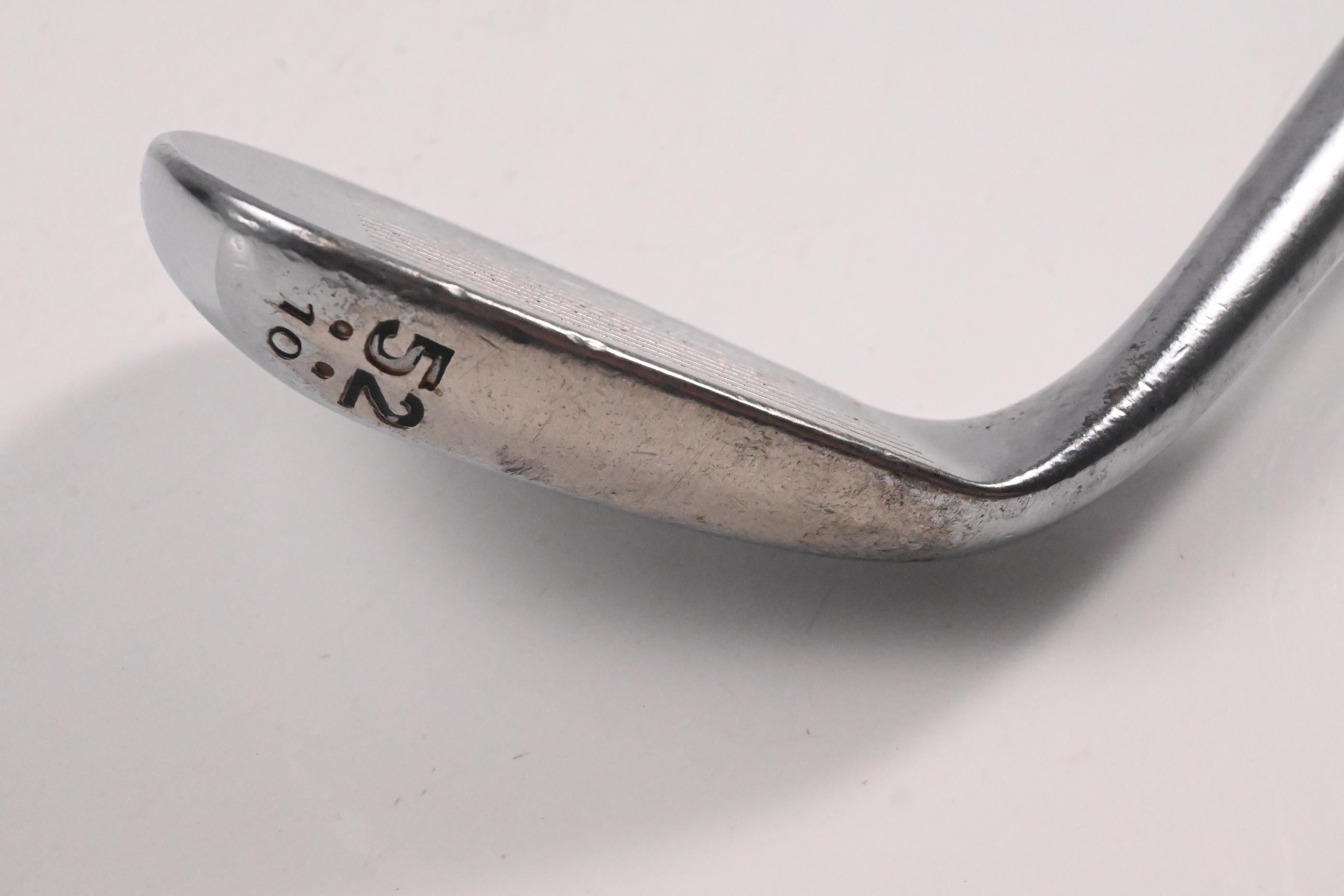 Cleveland 588 RTX Gap Wedge / 52 Degree / Wedge Flex Cleveland Steel Shaft