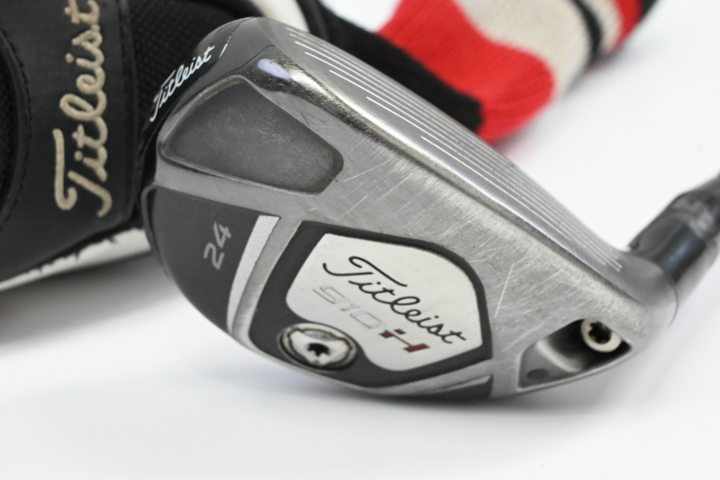 Titleist 910H #4 Hybrid / 24 Degree / Regular Flex Bassara 60 Shaft