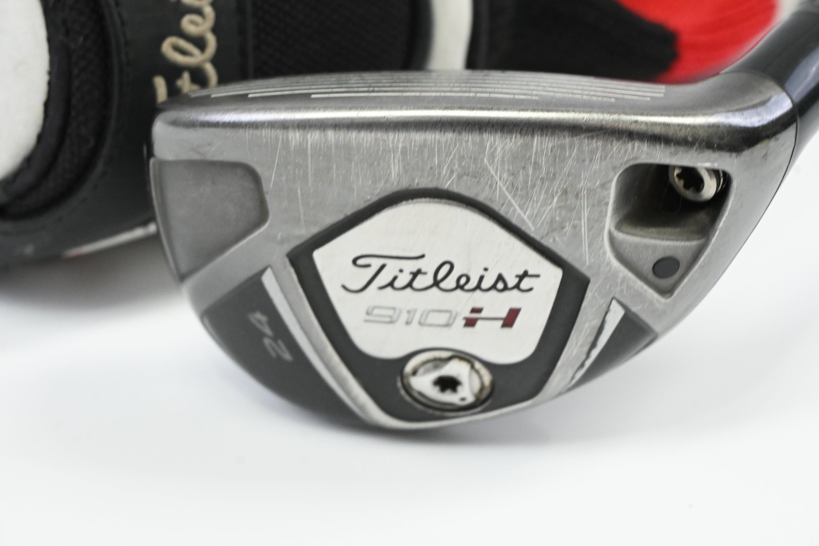 Titleist 910H #4 Hybrid / 24 Degree / Regular Flex Bassara 60 Shaft