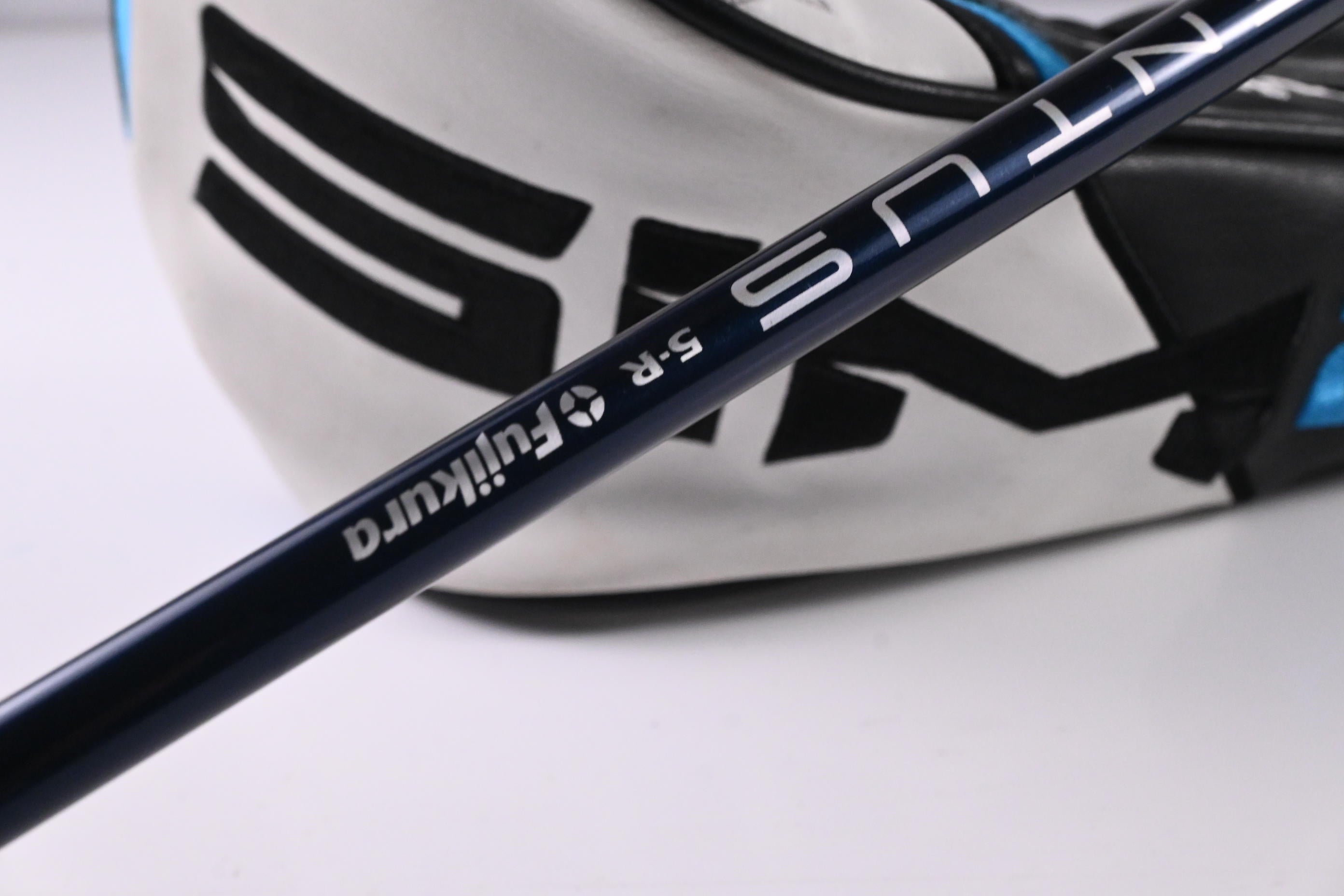 Taylormade SIM2 Max Driver / 9 Degree / Regular Flex Ventus Blue 5 Shaft