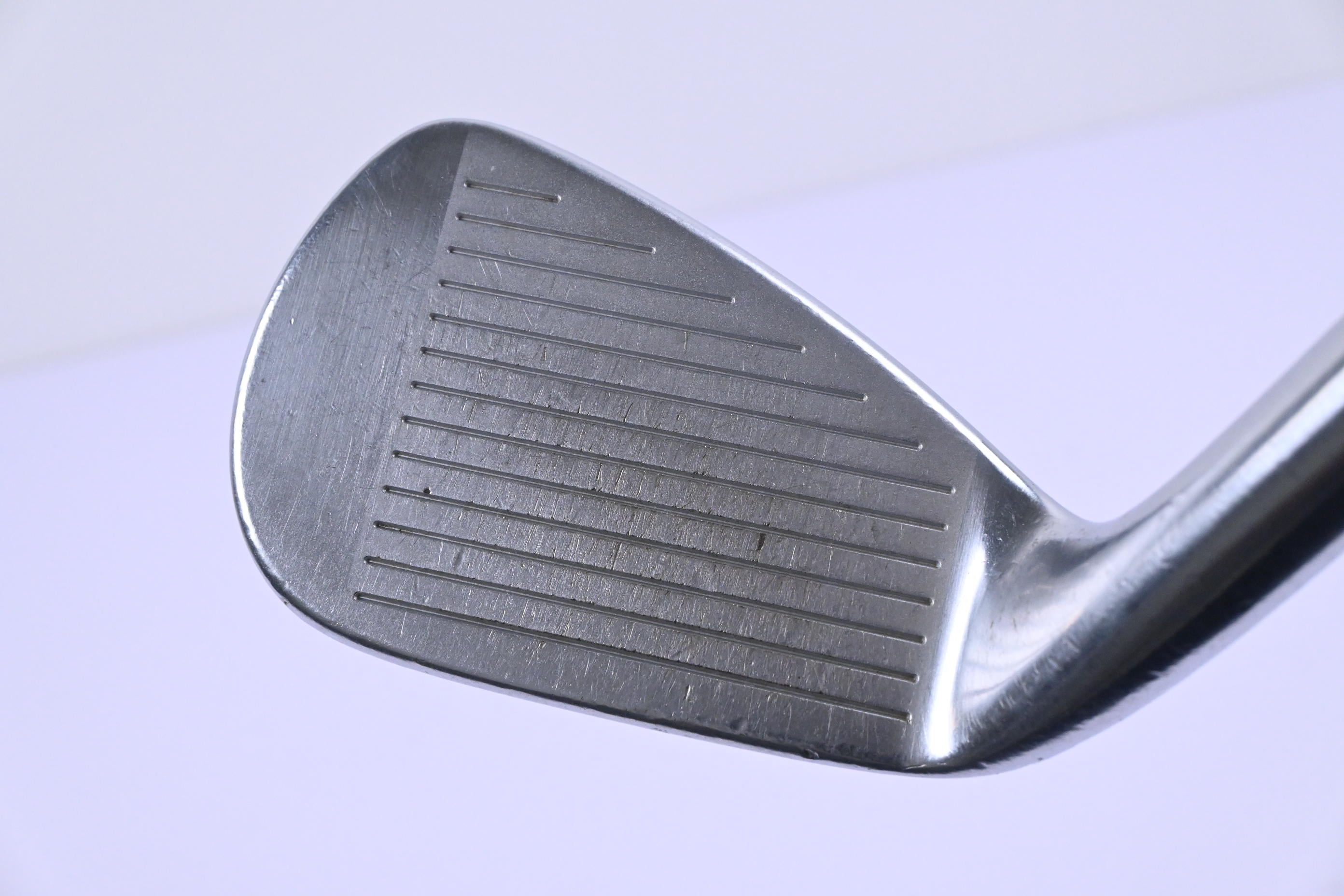 Titleist 716 AP2 Pitching Wedge / 46 Degree / Wedge Flex Dynamic Gold AMT R300