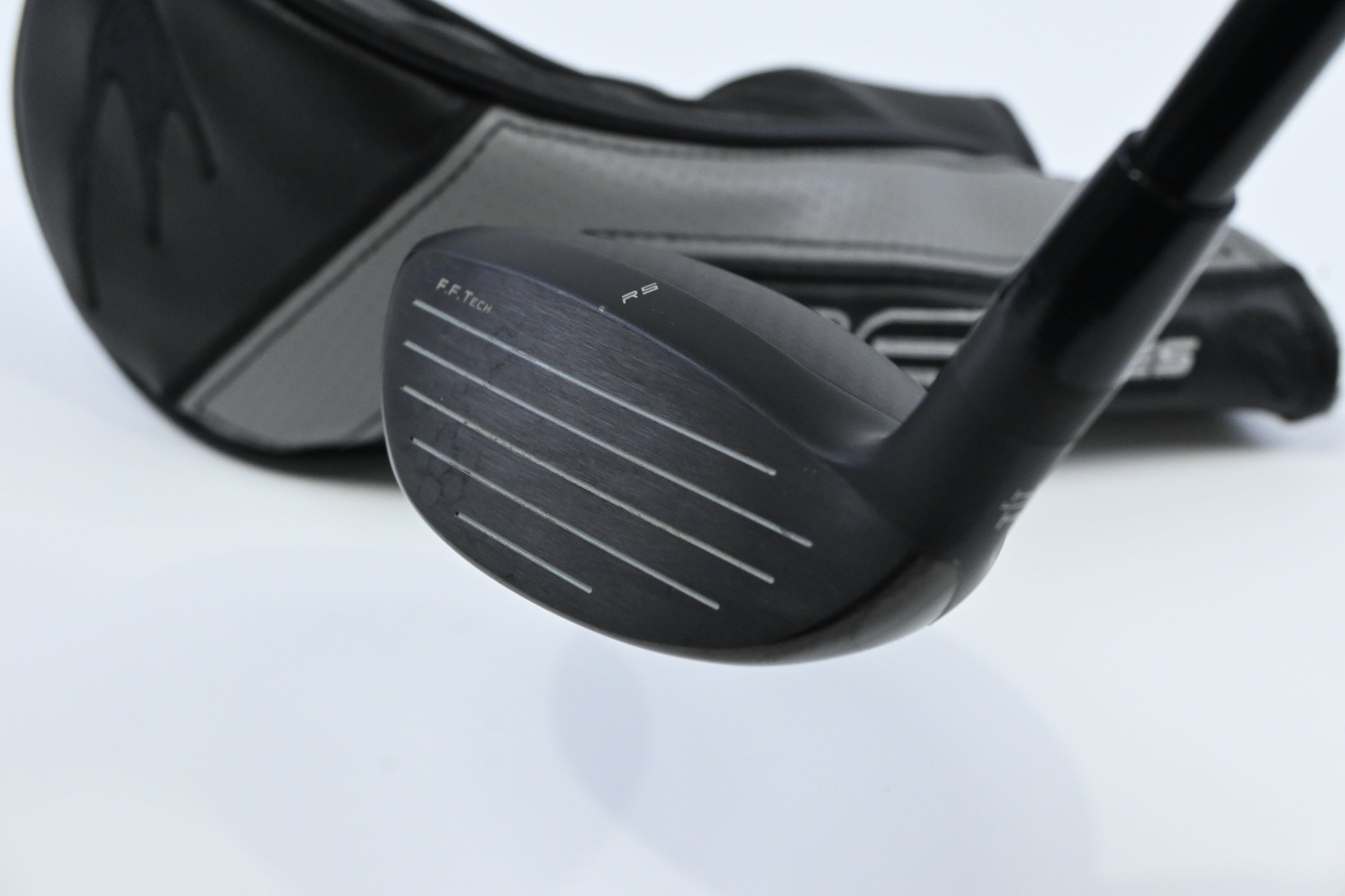 Benross RS Series 4 #4 Hybrid / 24 Degree / Stiff Flex Fujikura Ventus Black 6