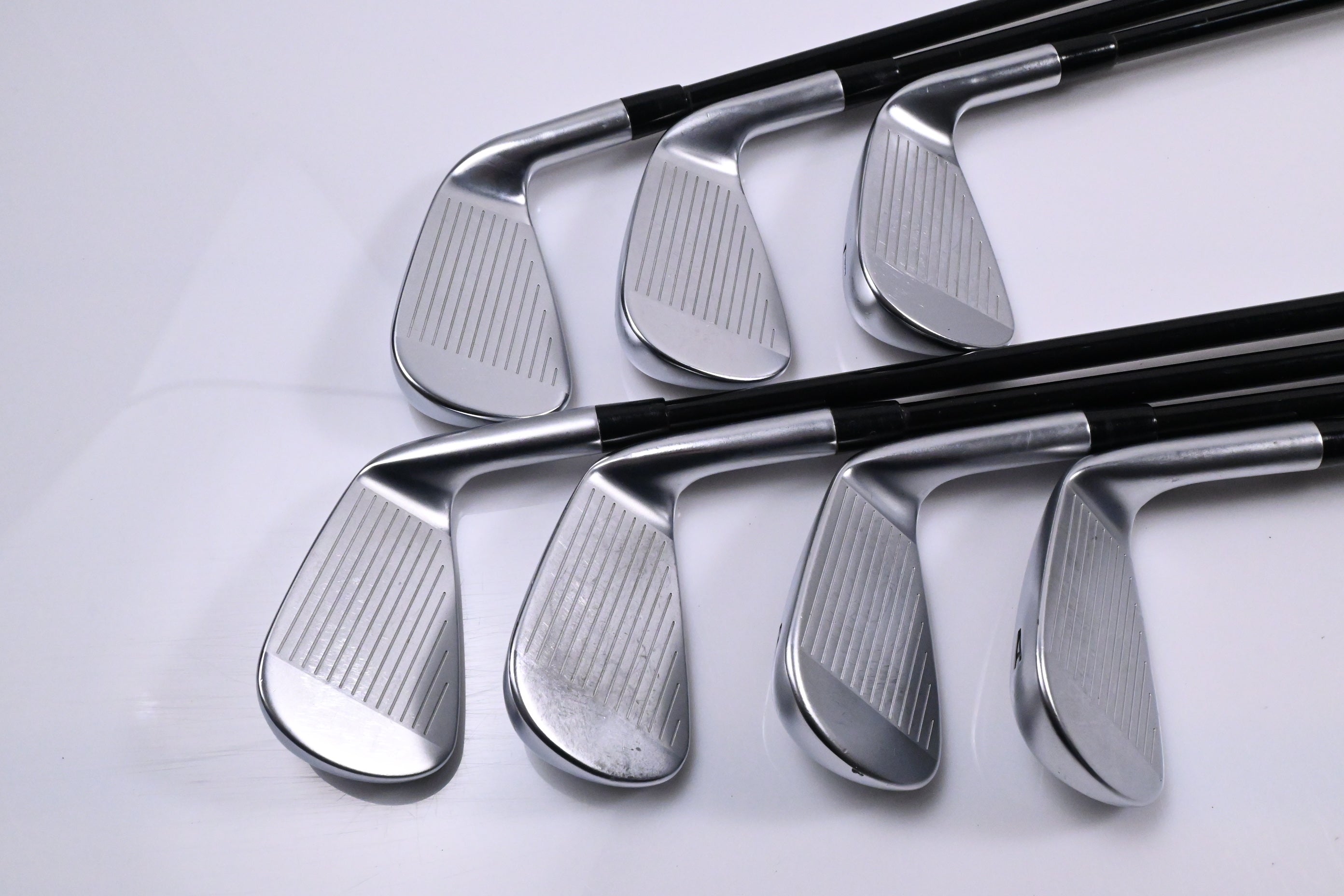 Left Hand Callaway Apex Ai200/Pro Irons / 5-PW+GW / Regular Flex MMT 85 Shafts