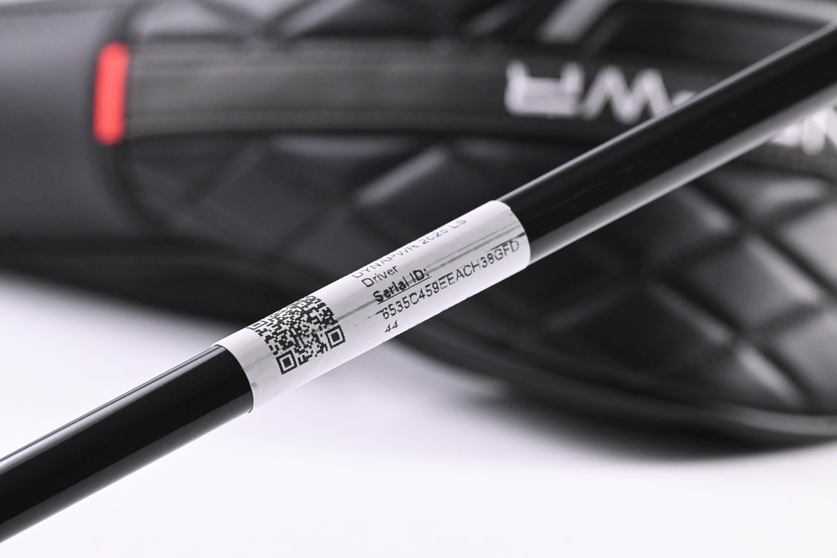 Wilson DYNAPWR 2025 LS Driver / 9 Degree / Stiff Flex Denali Black 60 Shaft