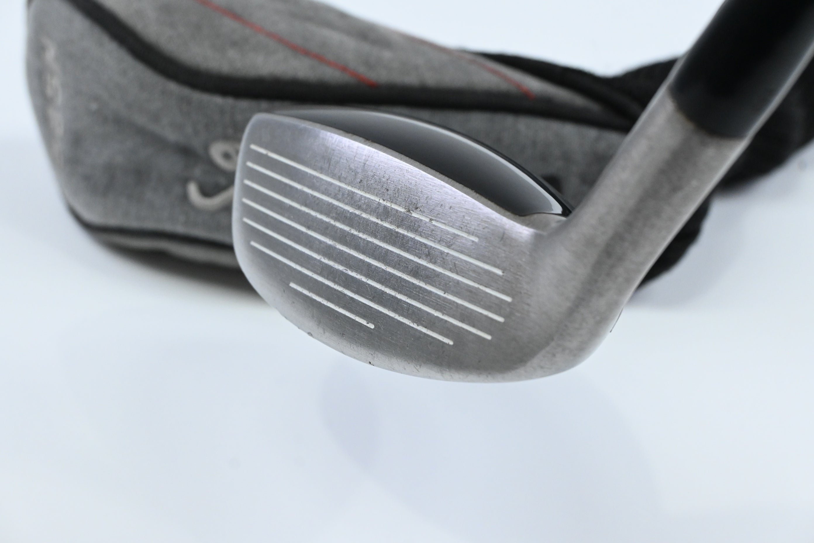 Titleist 585.H #3 Hybrid / 21 Degree / Regular Flex Titleist 4175 Shaft