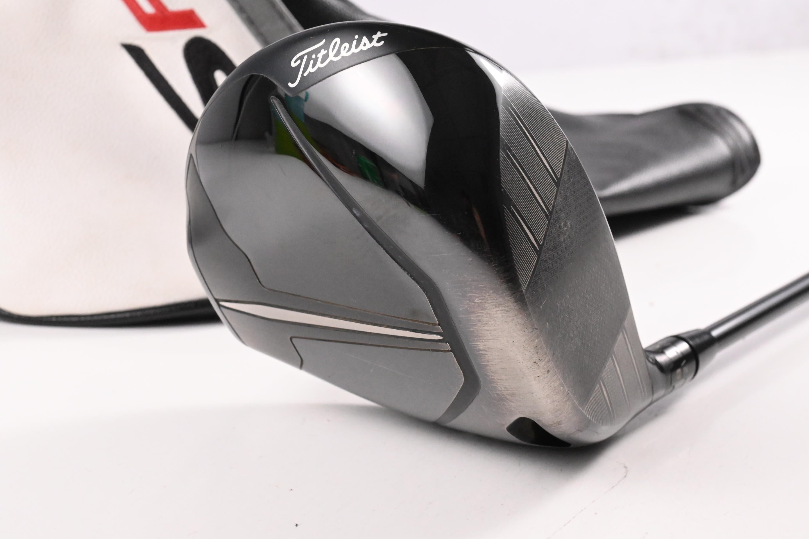 Titleist TSR2 Driver / 10 Degree / Stiff Flex HZRDUS GEN4 Black 60 Shaft