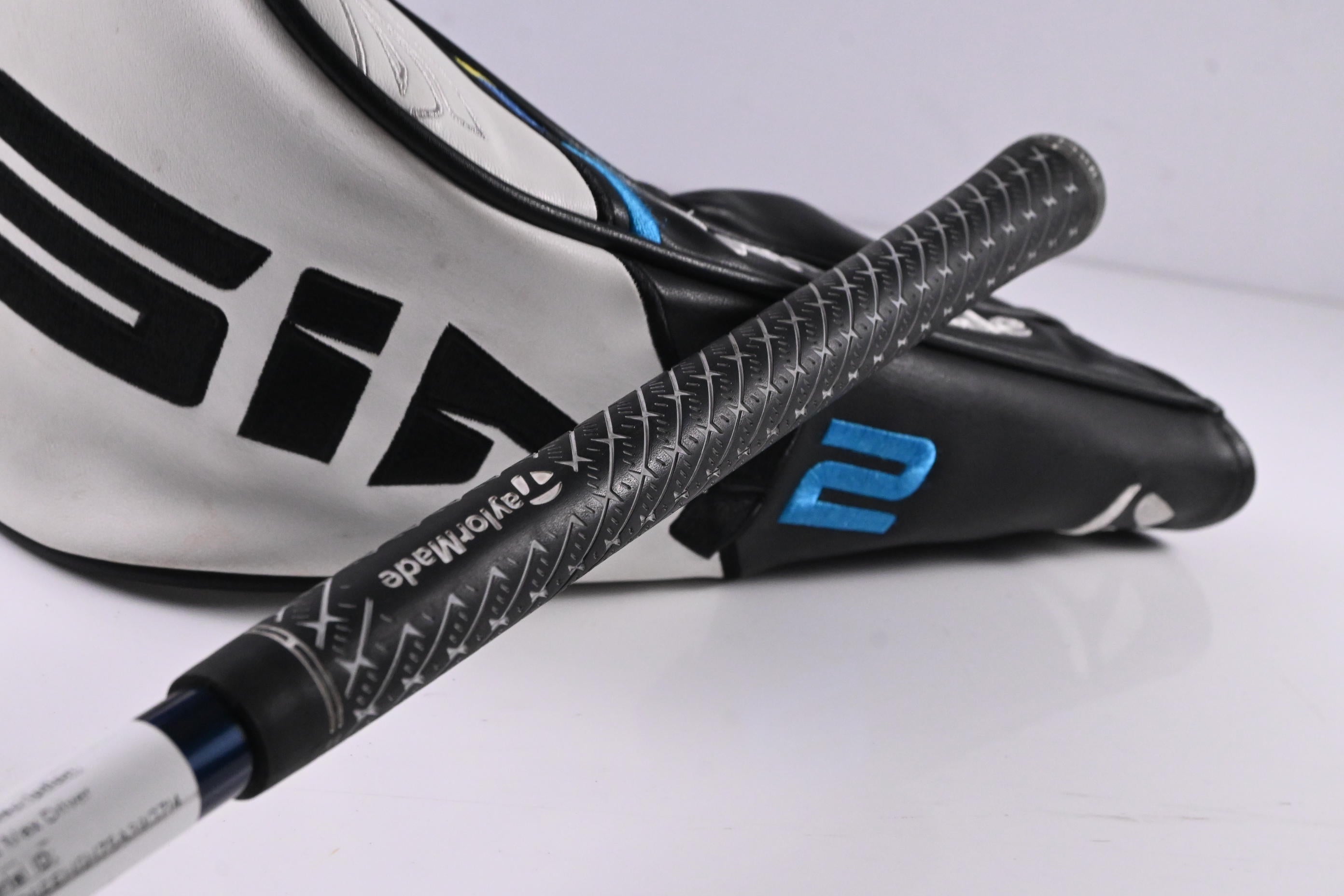 Taylormade SIM2 Max Driver / 9 Degree / Regular Flex Ventus Blue 5 Shaft