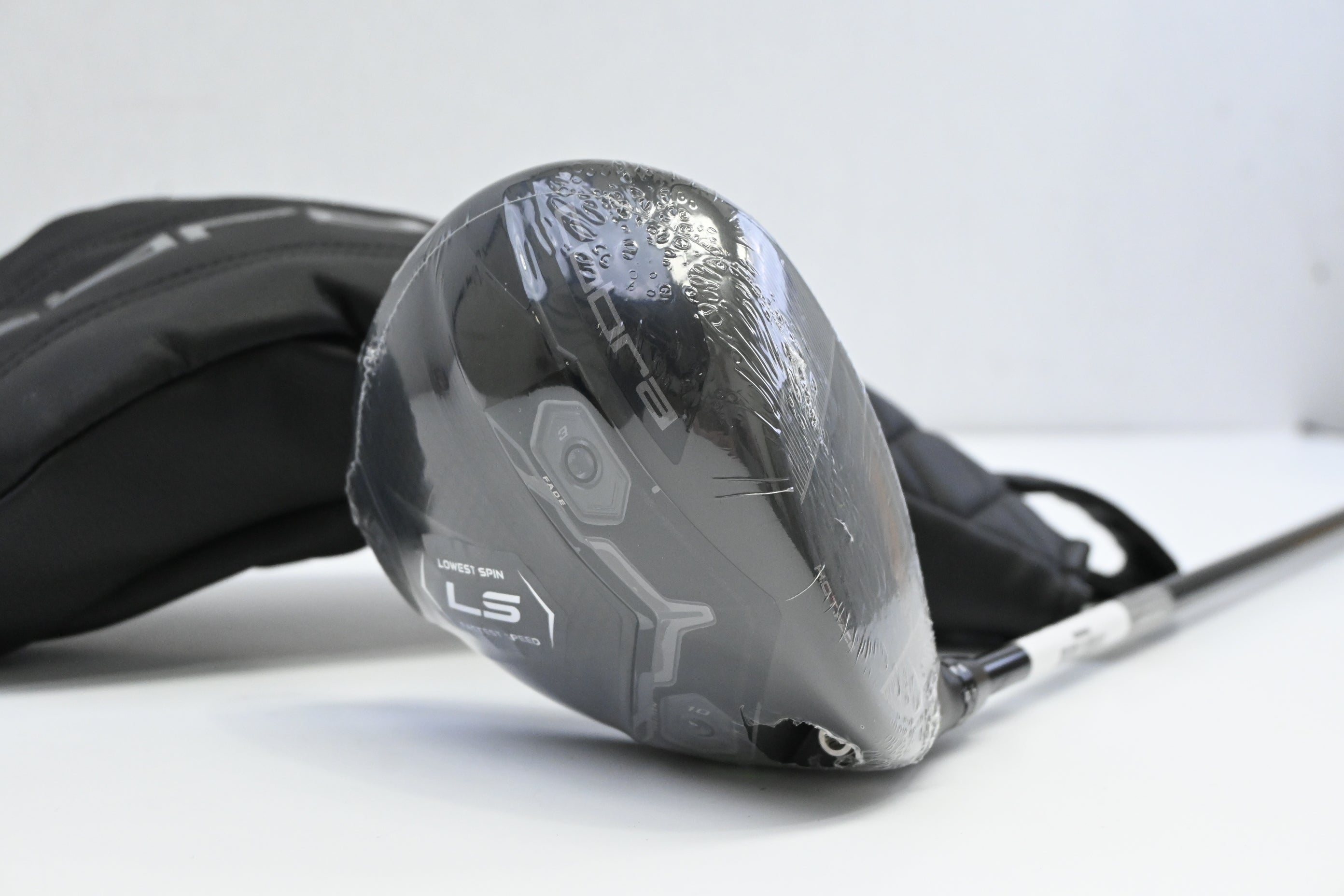 Cobra DS-Adapt LS Driver / 9 Degree / Stiff Flex Denali Black 60 Shaft