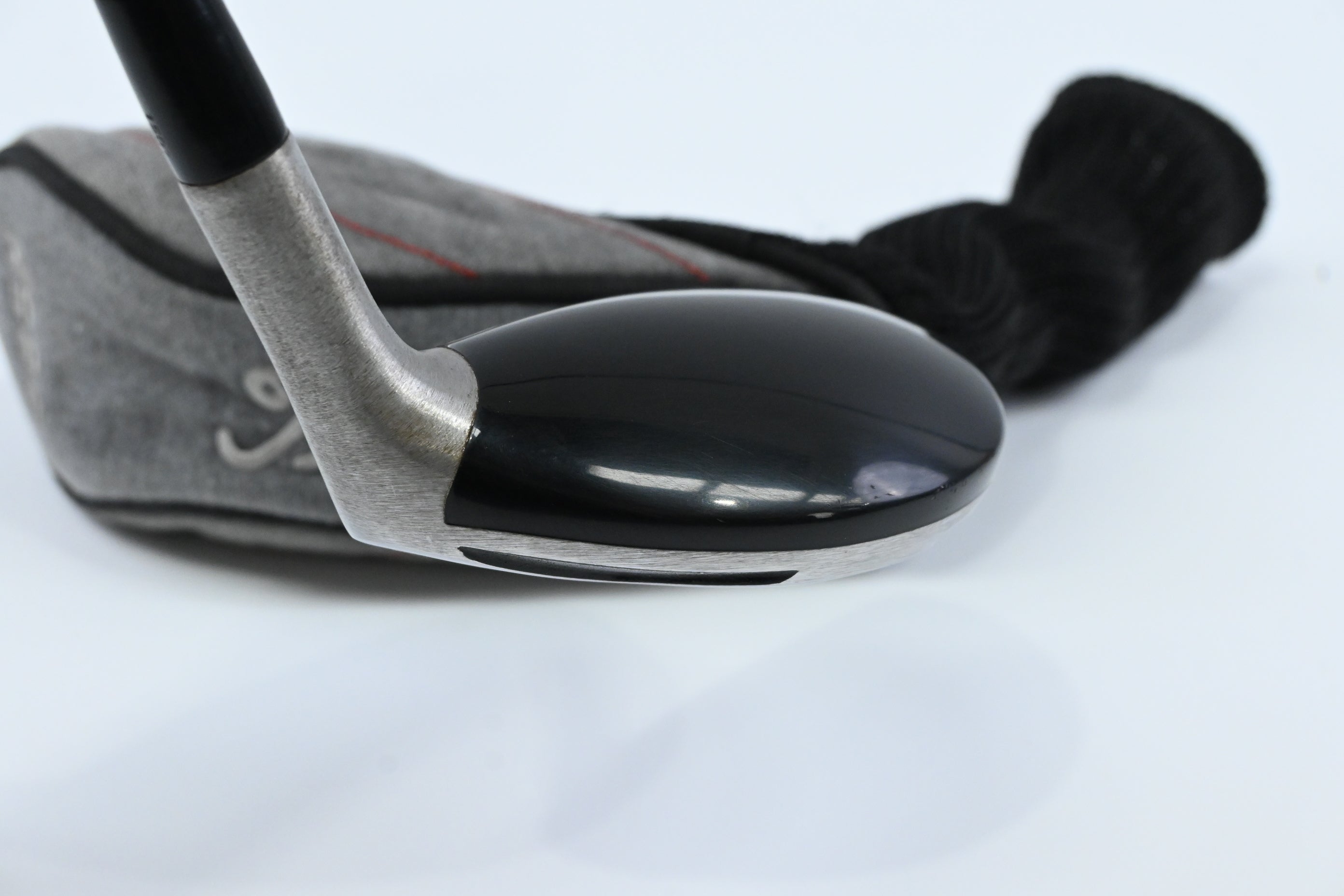 Titleist 585.H #3 Hybrid / 21 Degree / Regular Flex Titleist 4175 Shaft