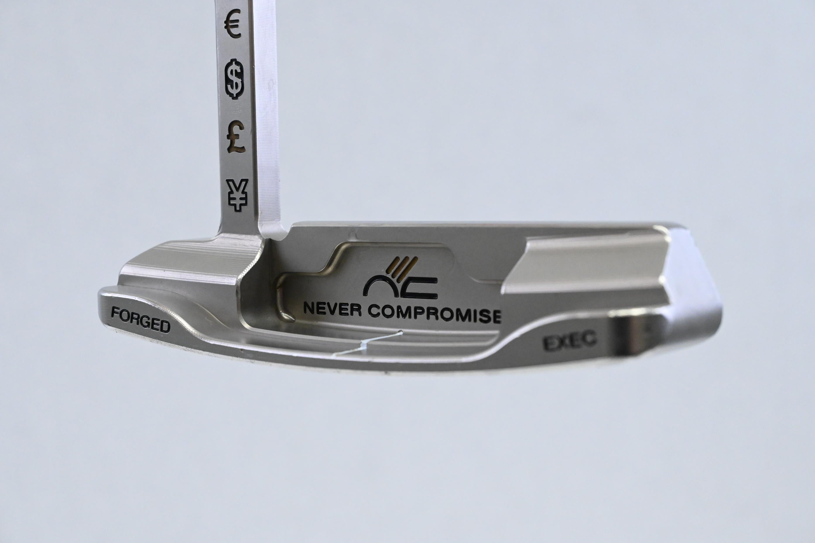 Never Compromise Dinero Limited 303 Putter / 34 Inch