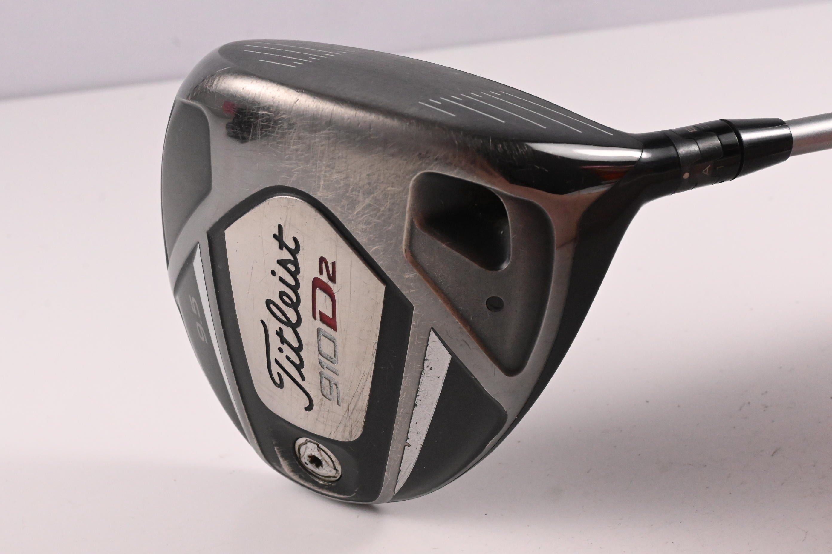 Titleist 910 D2 Driver / 9.5 Degree / Stiff Flex Diamana S+ Blue 60 Shaft
