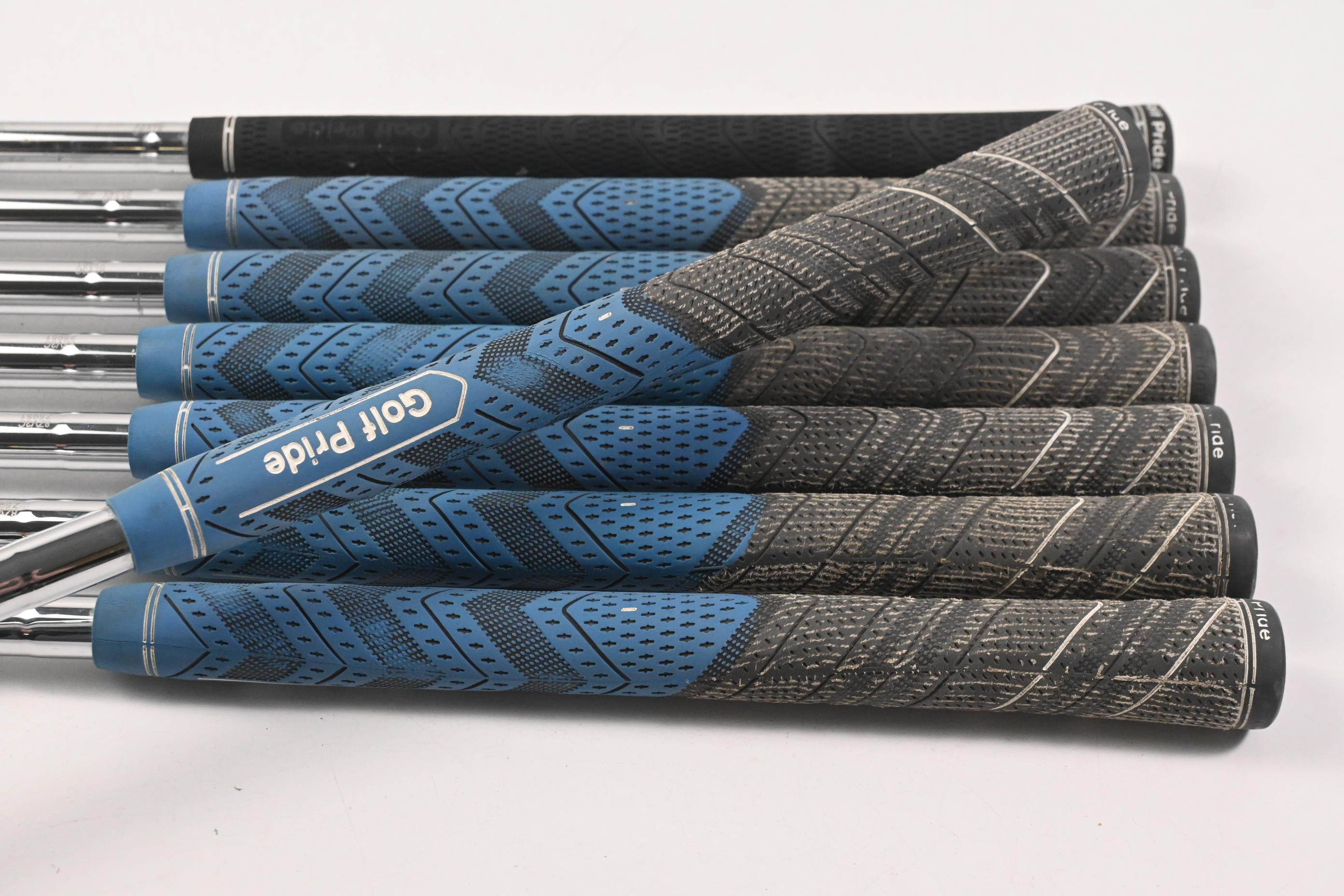 Mizuno MX-200 Irons / 3-PW / Regular Flex Dynalite Gold XP R300 Shafts