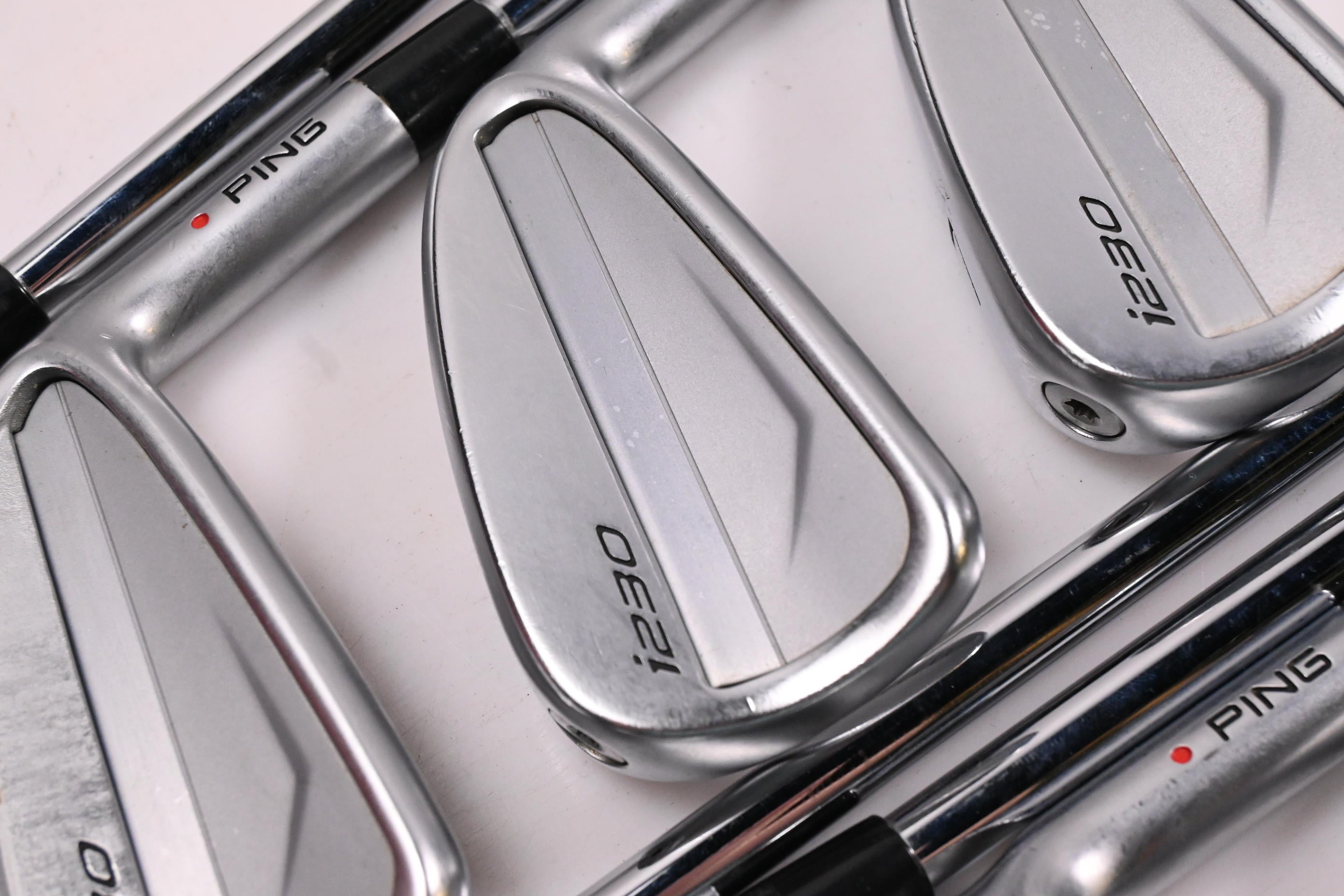 Ping i230 Irons / 4-PW+GW / Red Dot / X-Flex NS Pro Modus 3 Tour 105 Shafts