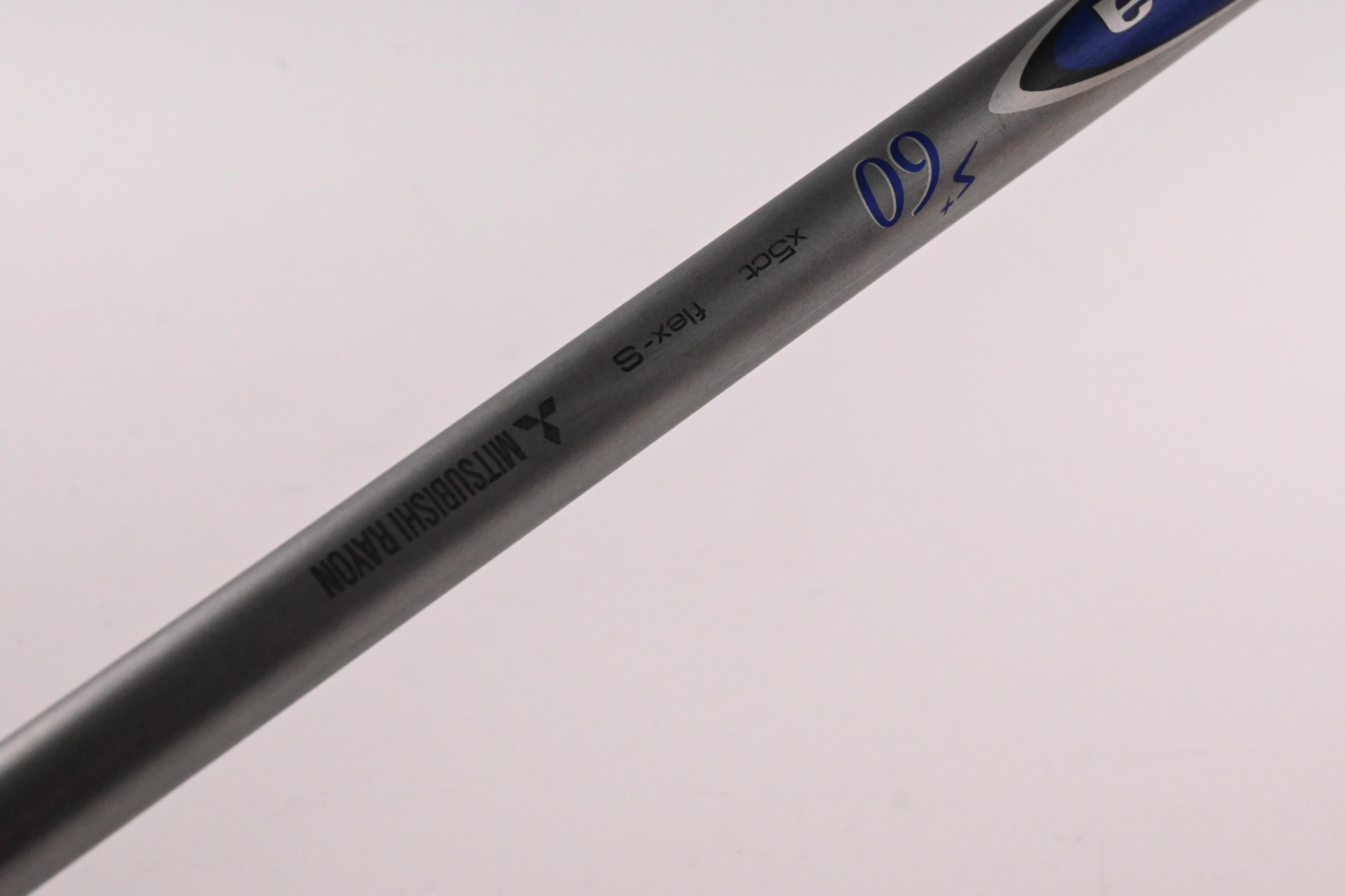 Titleist 910 D2 Driver / 9.5 Degree / Stiff Flex Diamana S+ Blue 60 Shaft