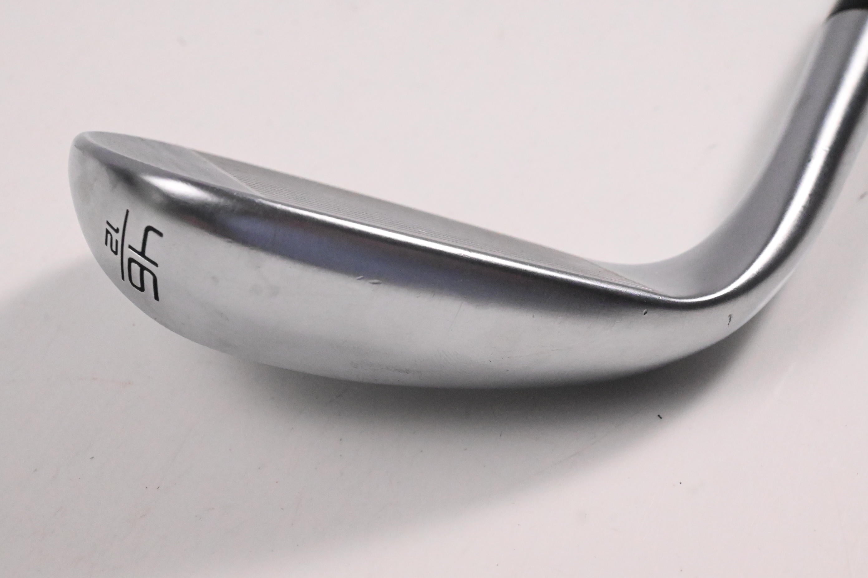 Cleveland CBX 4 Zipcore Pitching Wedge / 46 Degree / Regular Flex KBS Hi-Rev 2.0