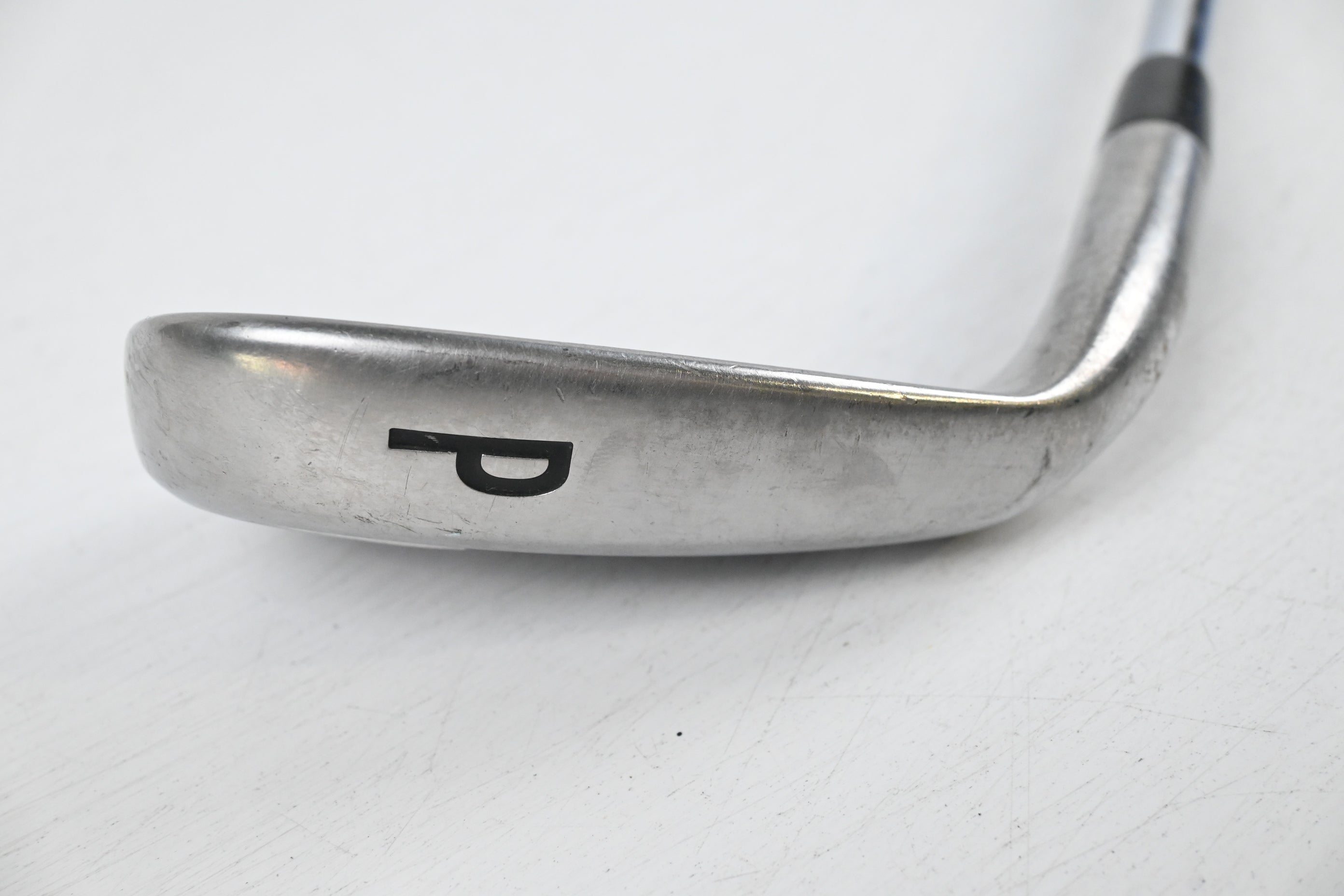 Titleist 714 AP1 Pitching Wedge / 44 Degree / Regular Flex XP 95 R300 Shaft