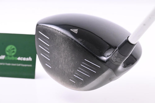Titleist 915 D2 Driver / 10.5 Degree / Stiff Flex Aldila Rogue Black 70 Shaft