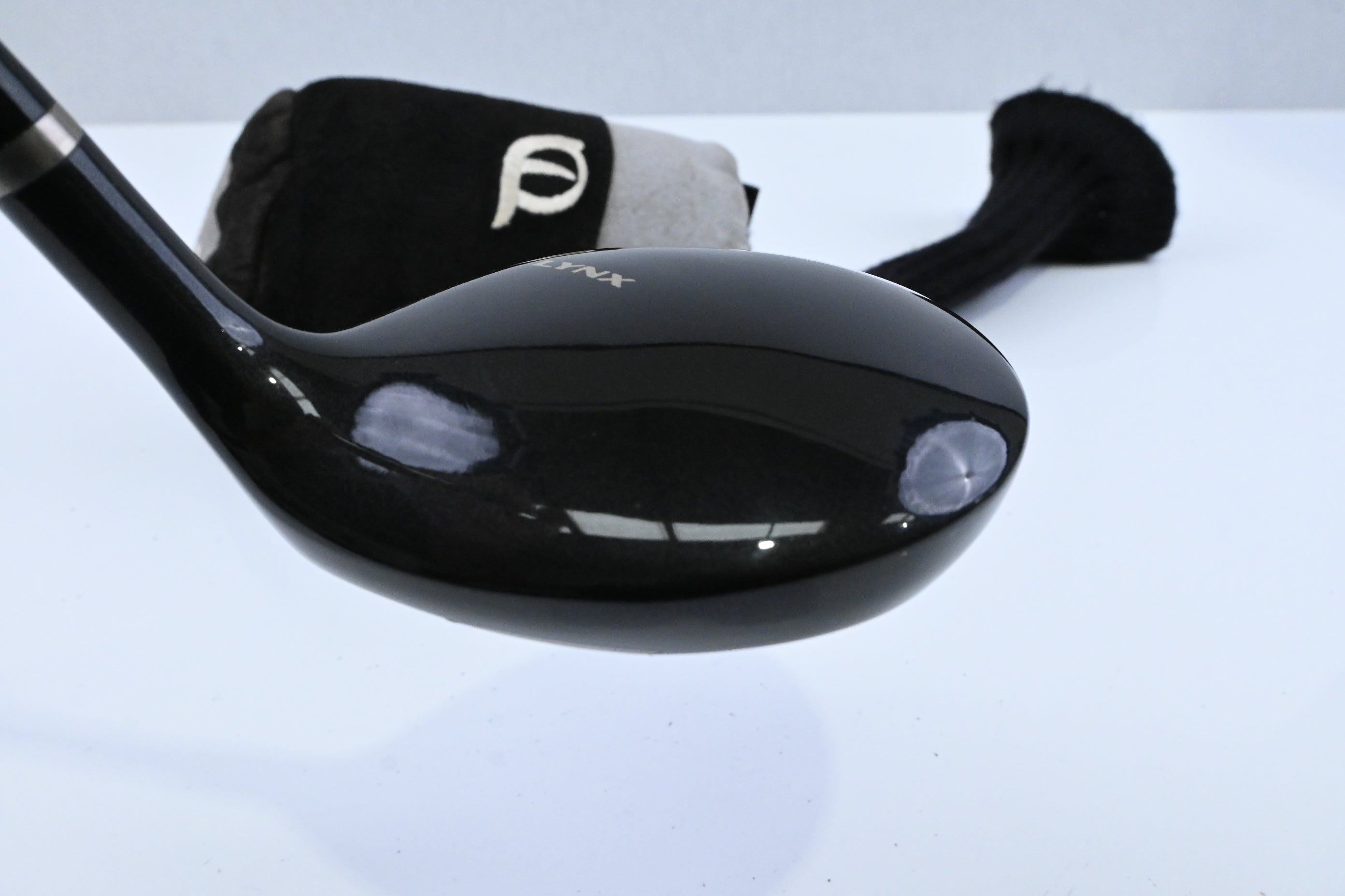 Lynx Black Cat Driver / 10 Degree / Regular Flex Dual Flare 730 Shaft