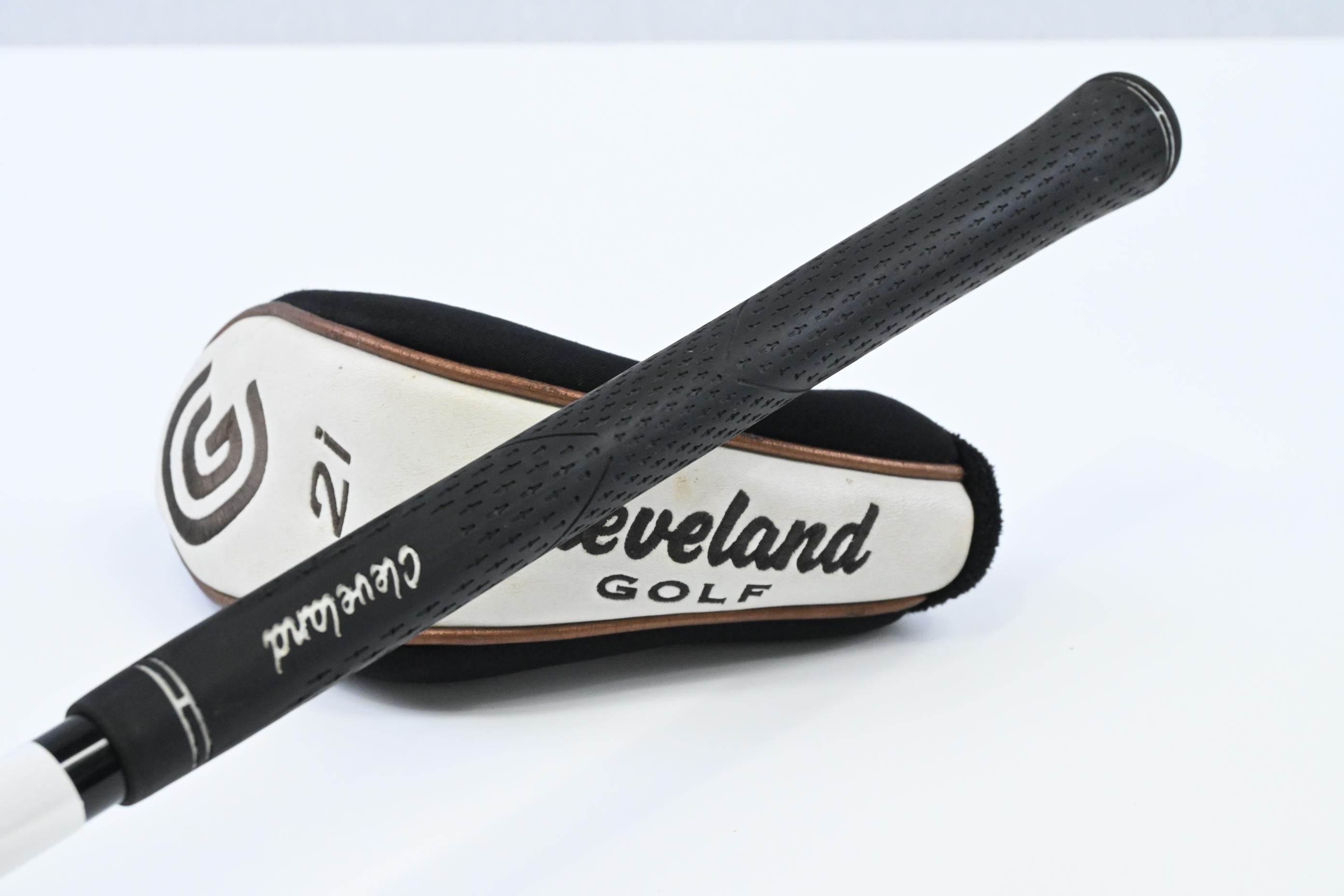 Cleveland Halo #2 Hybrid / 19 Degree / Regular Flex Cleveland Halo Shaft