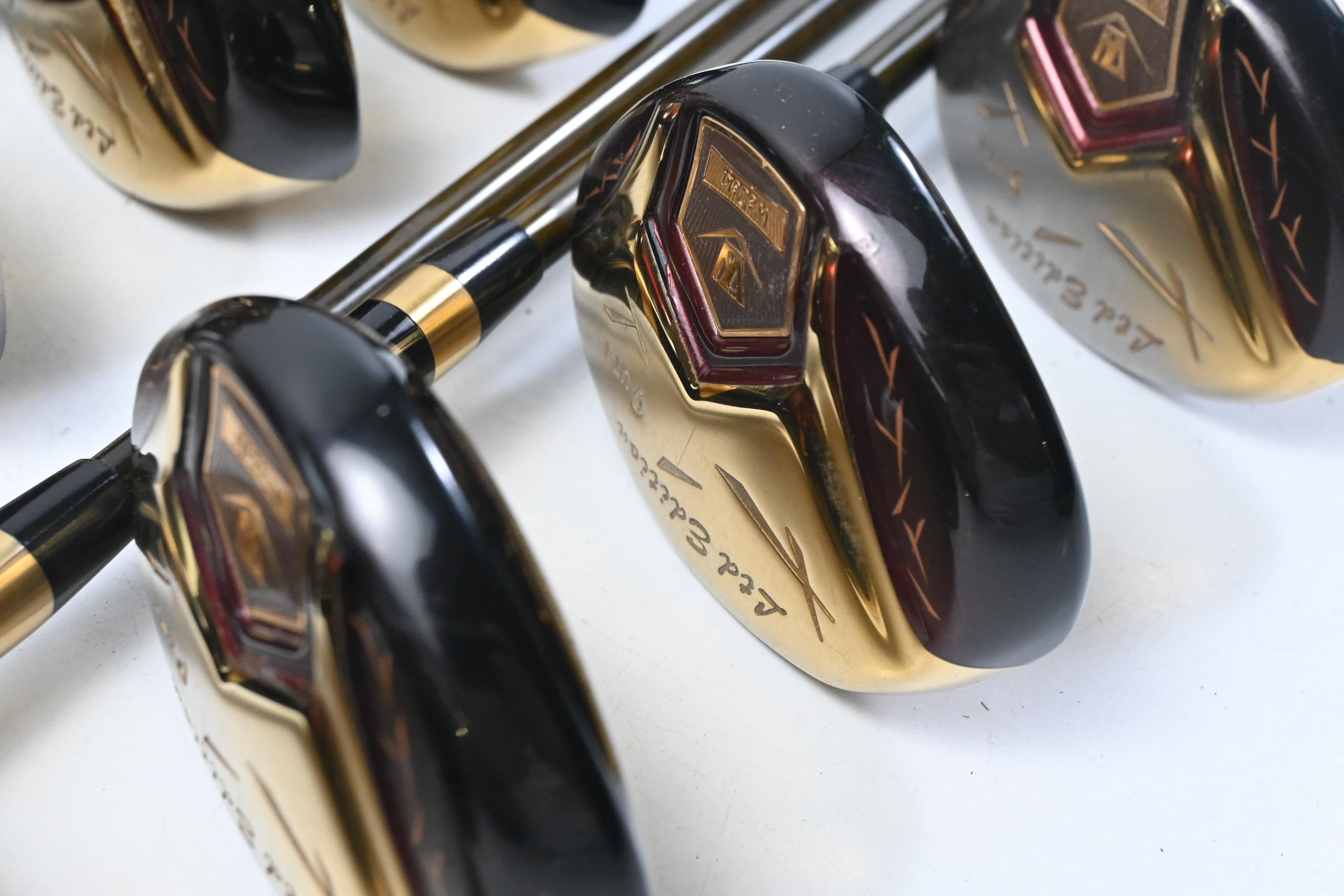 Wazaki Limited Edition Irons / 4-PW / Regular Flex Bushikadna MWMF Shafts