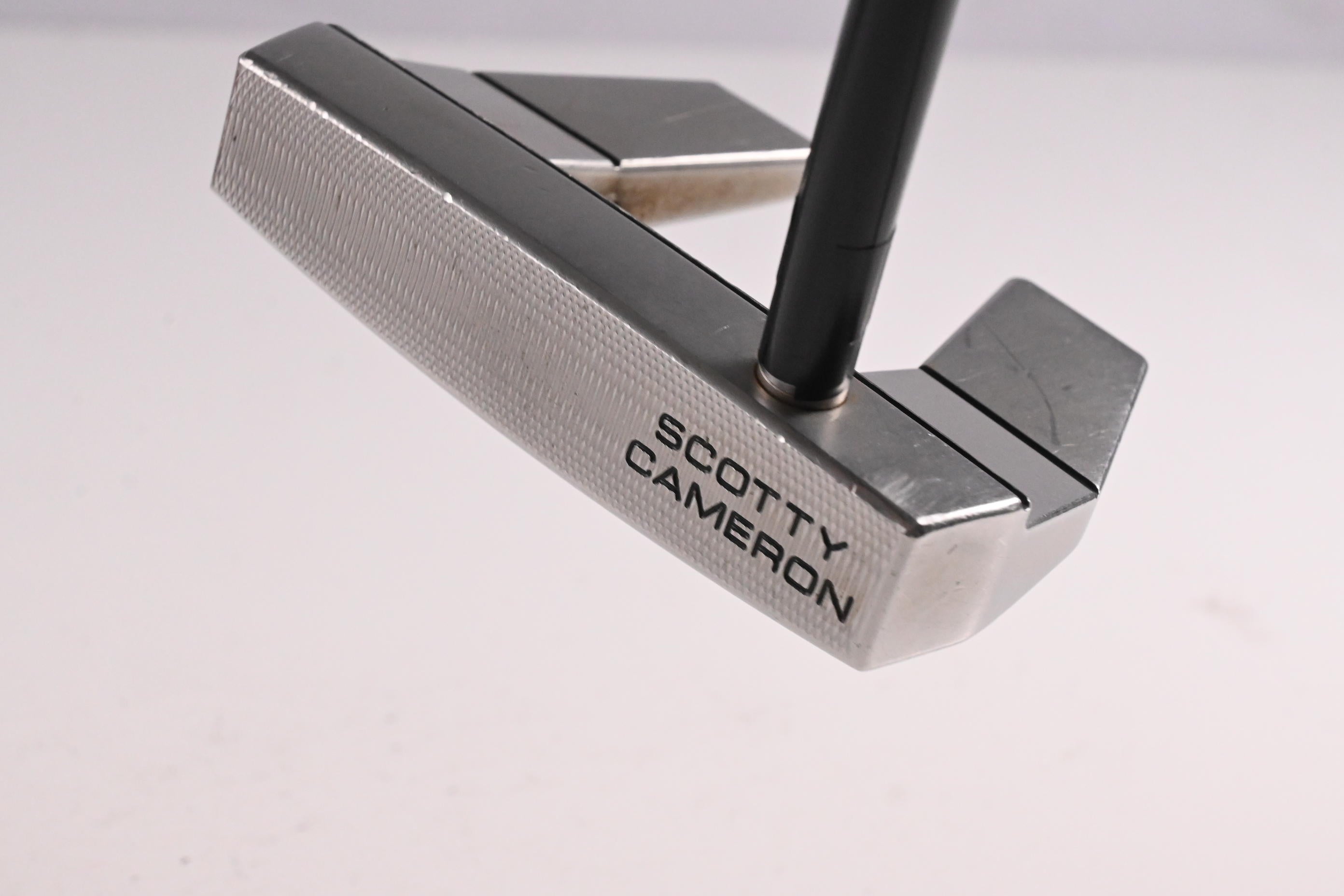 Scotty Cameron Futura 5 2015 Putter / 33.5 Inch / Refurbished