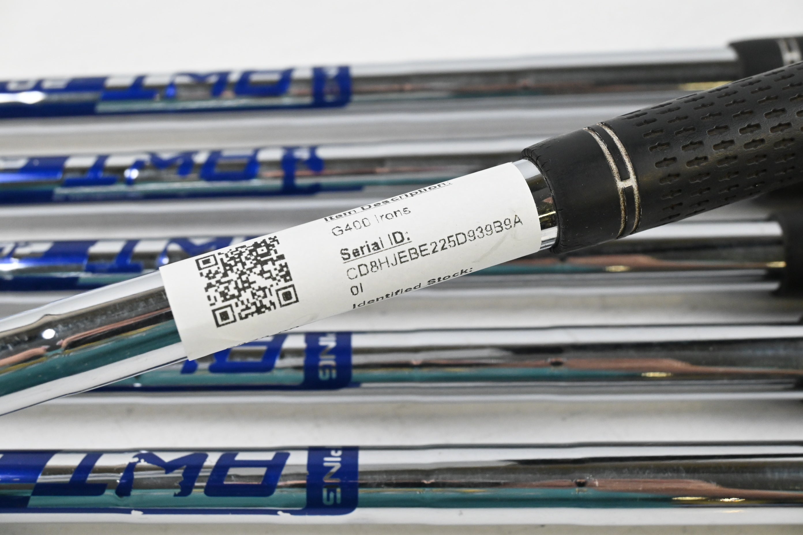 Ping G400 Irons / 5-PW / White Dot / Regular Flex Ping AWT 2.0 Shafts
