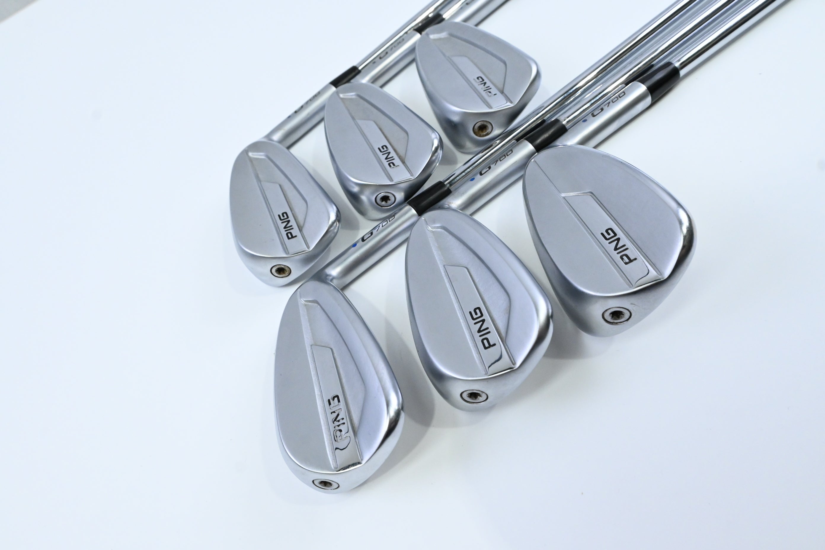 Ping G700 Irons / 5-PW / Blue Dot / Regular Flex Ping AWT 2.0 Shafts