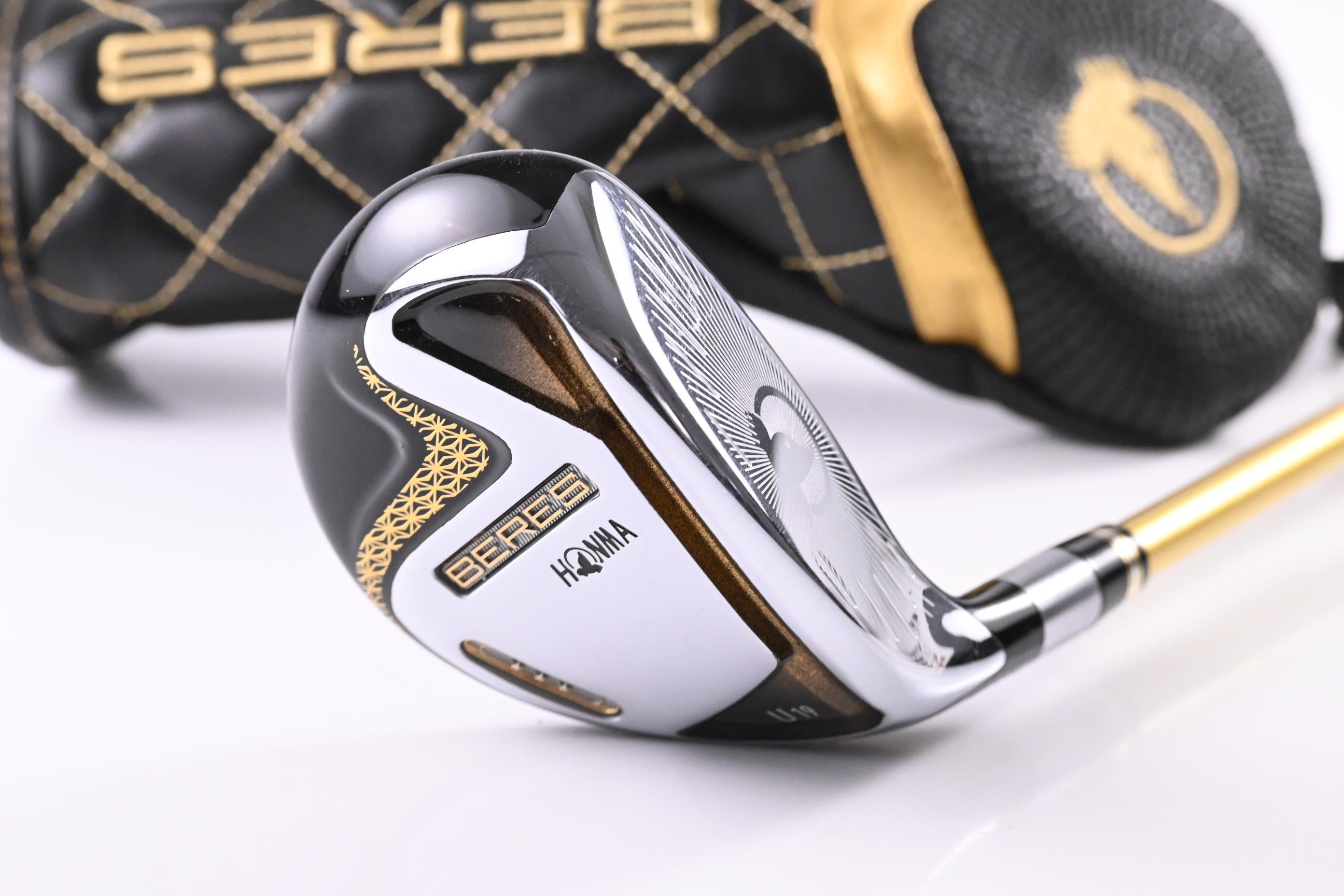 Honma Beres #3 Hybrid / 19 Degree / Regular Flex Honma ARMRQ 42 Shaft