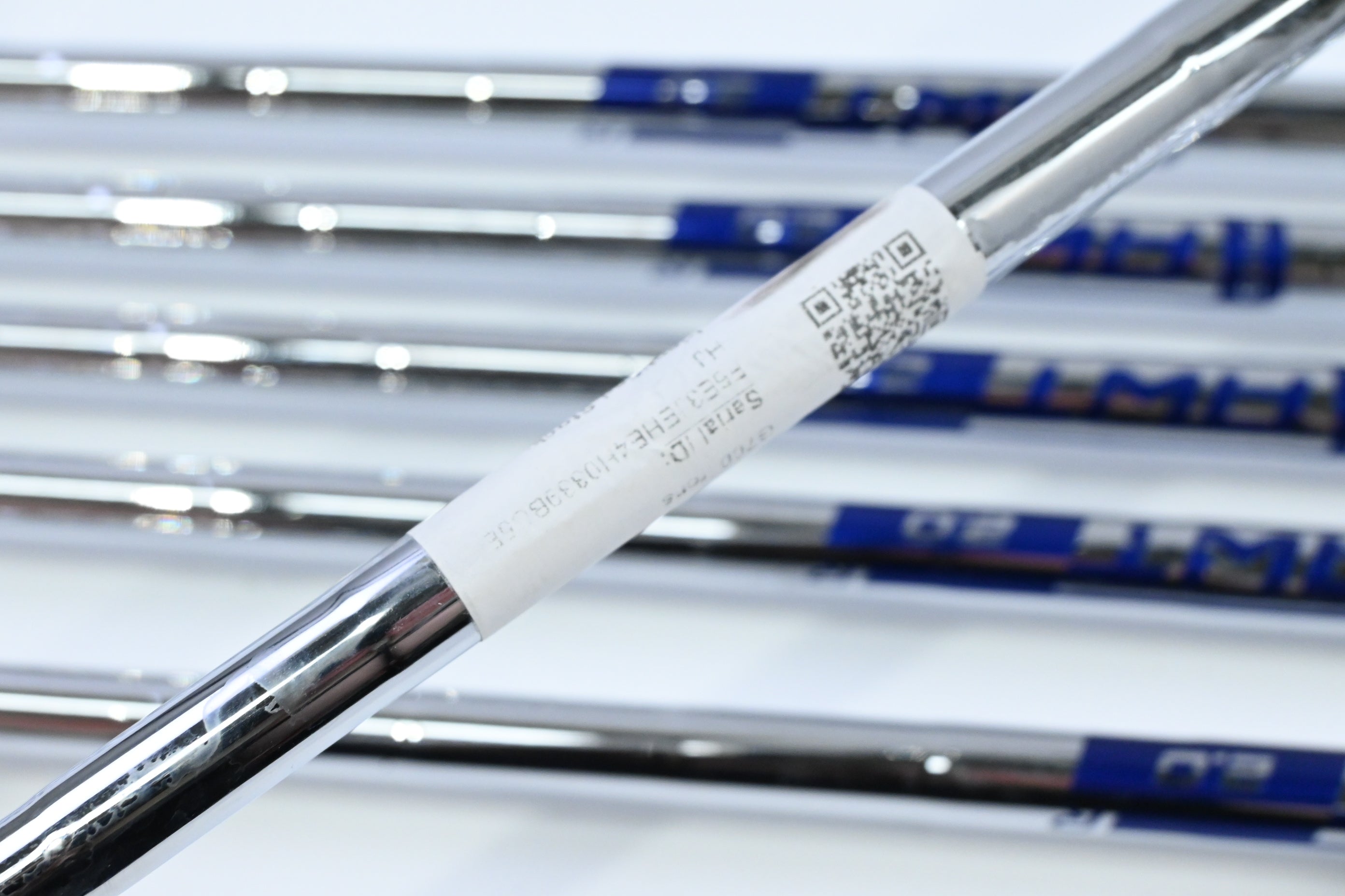 Ping G700 Irons / 5-PW / Blue Dot / Regular Flex Ping AWT 2.0 Shafts