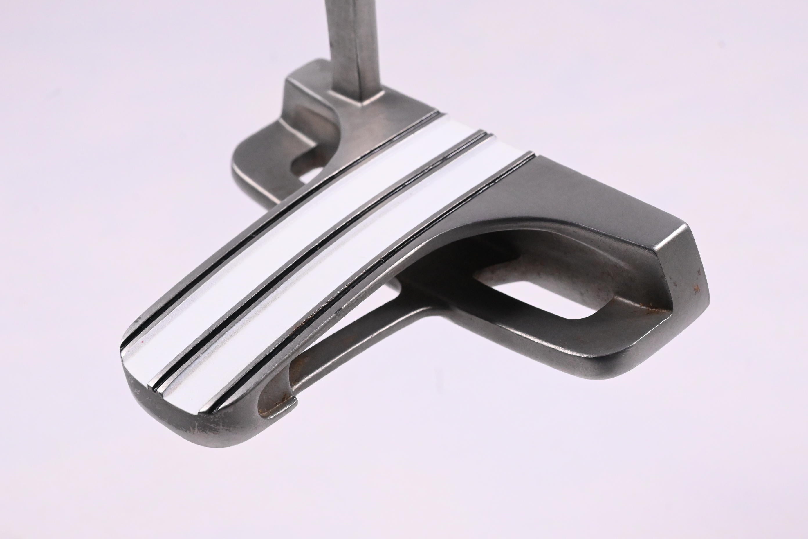 Odyssey White Hot XG Marxman Blade Putter / 35 Inch