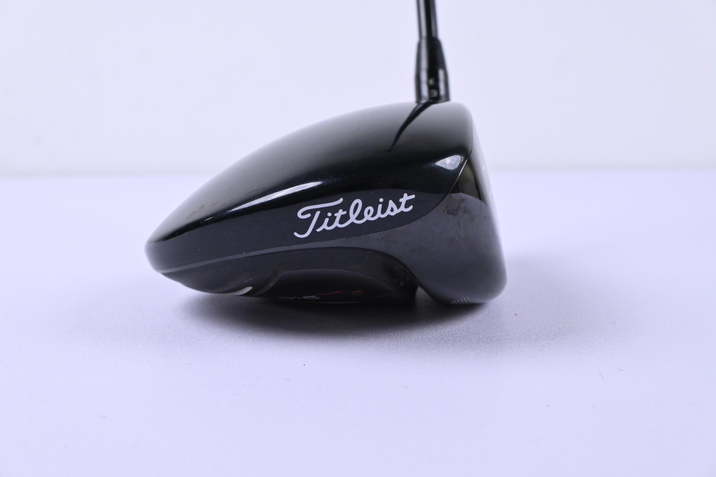 Titleist 915 D3 Driver / 8.5 Degree / Regular Flex Ventus TR Red 5 Shaft