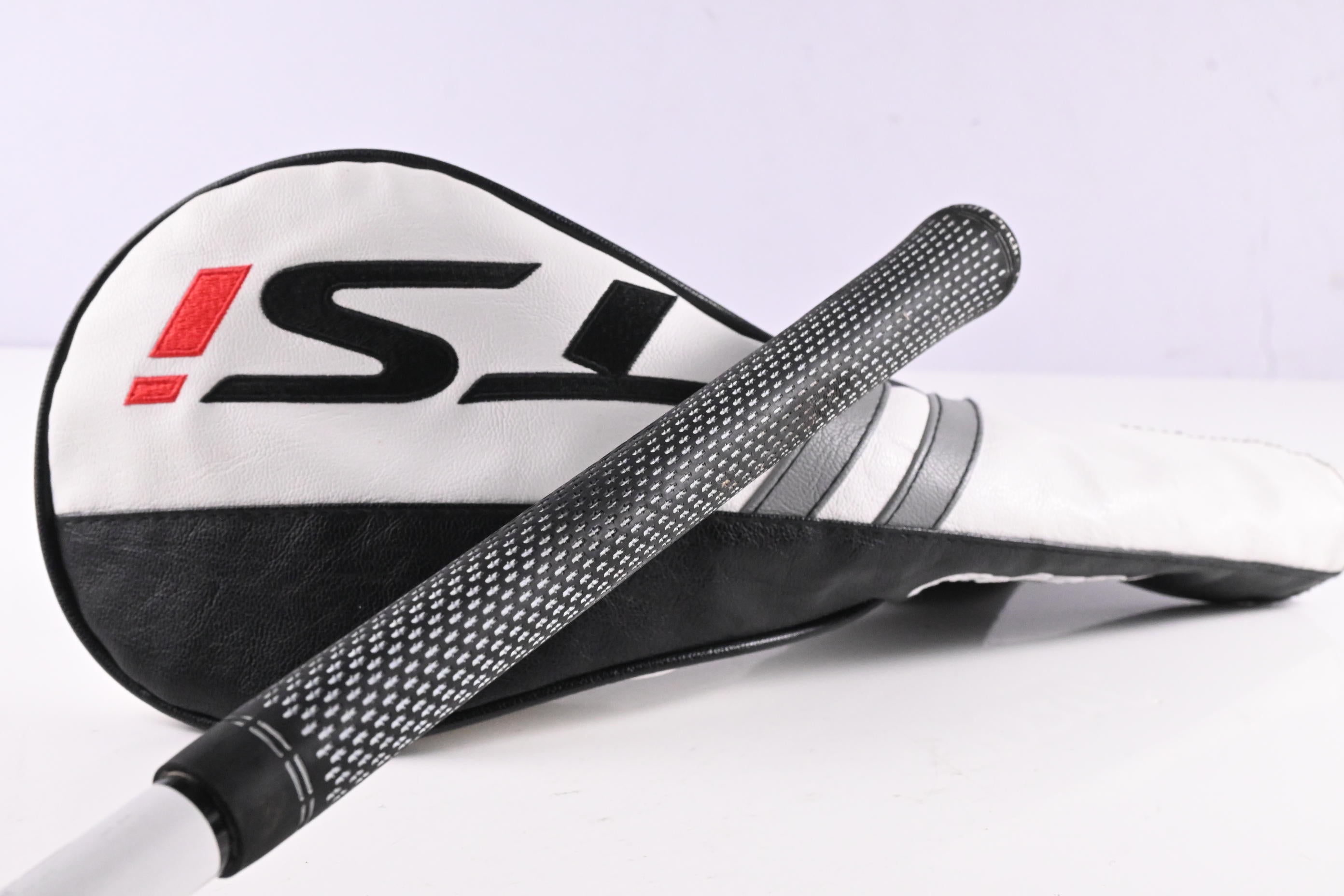 Titleist TSi2 Driver / 9 Degree / X-Flex HZRDUS Smoke Black RDX 60 Shaft
