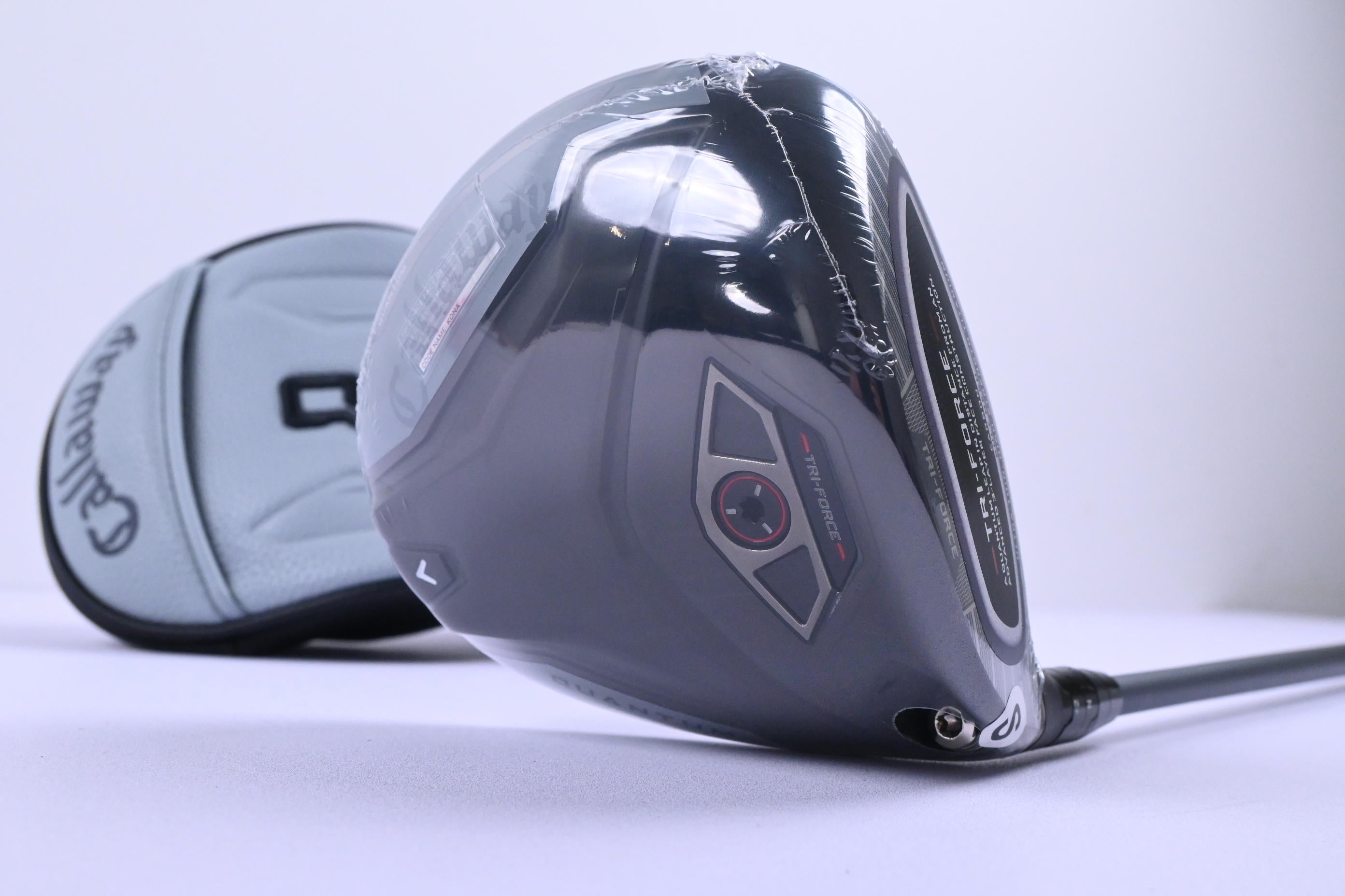 Callaway Quantum Max D Driver / 10.5 Degree / Stiff Flex Denali Frost Silver 50