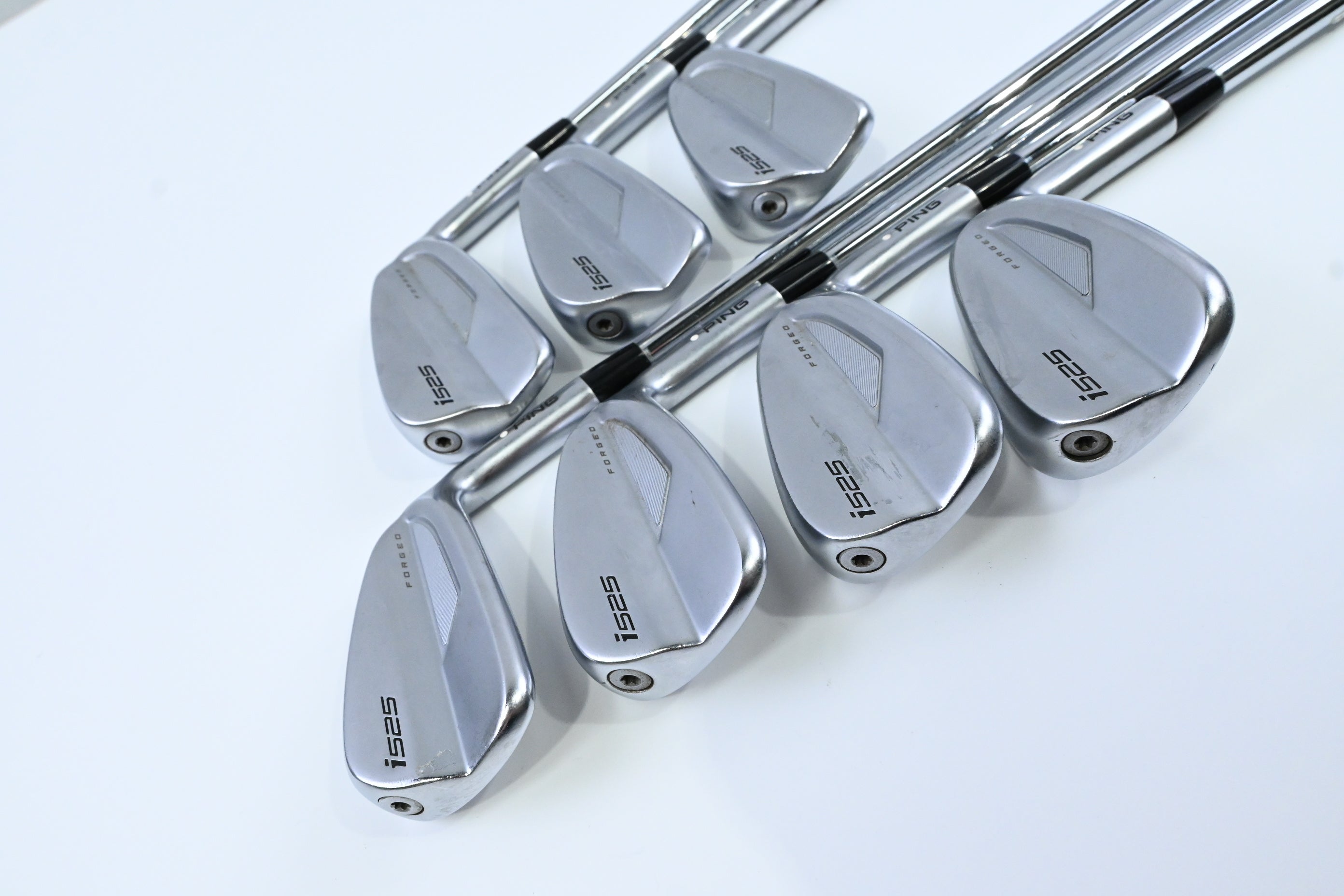 Ping i525 Irons / 4-PW / White Dot / Stiff Flex Ping AWT 2.0 Shafts