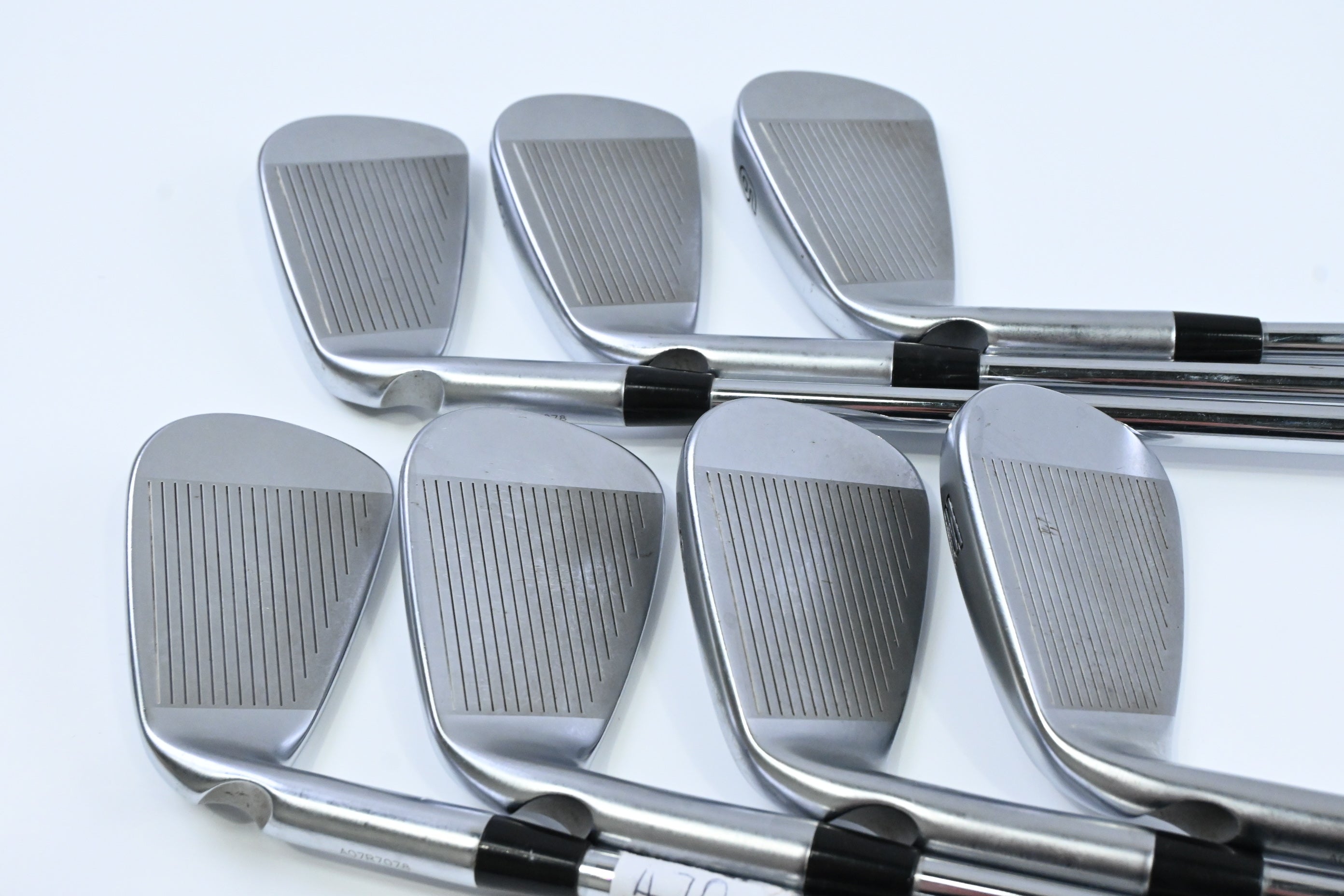 Ping i525 Irons / 4-PW / White Dot / Stiff Flex Ping AWT 2.0 Shafts