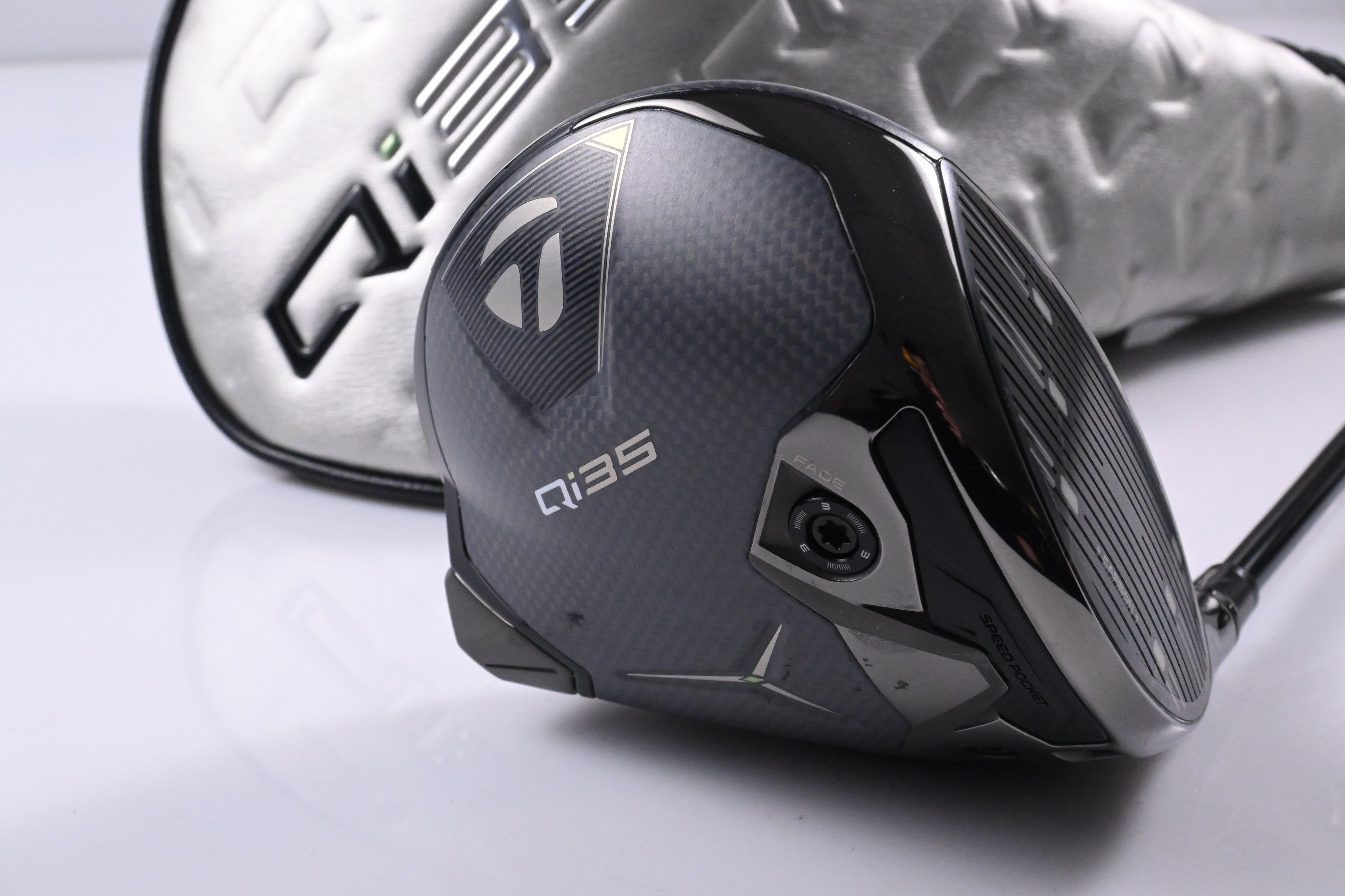 Taylormade Qi35 LS Driver / 9 Degree / X-Flex Kai'li White 60 Shaft